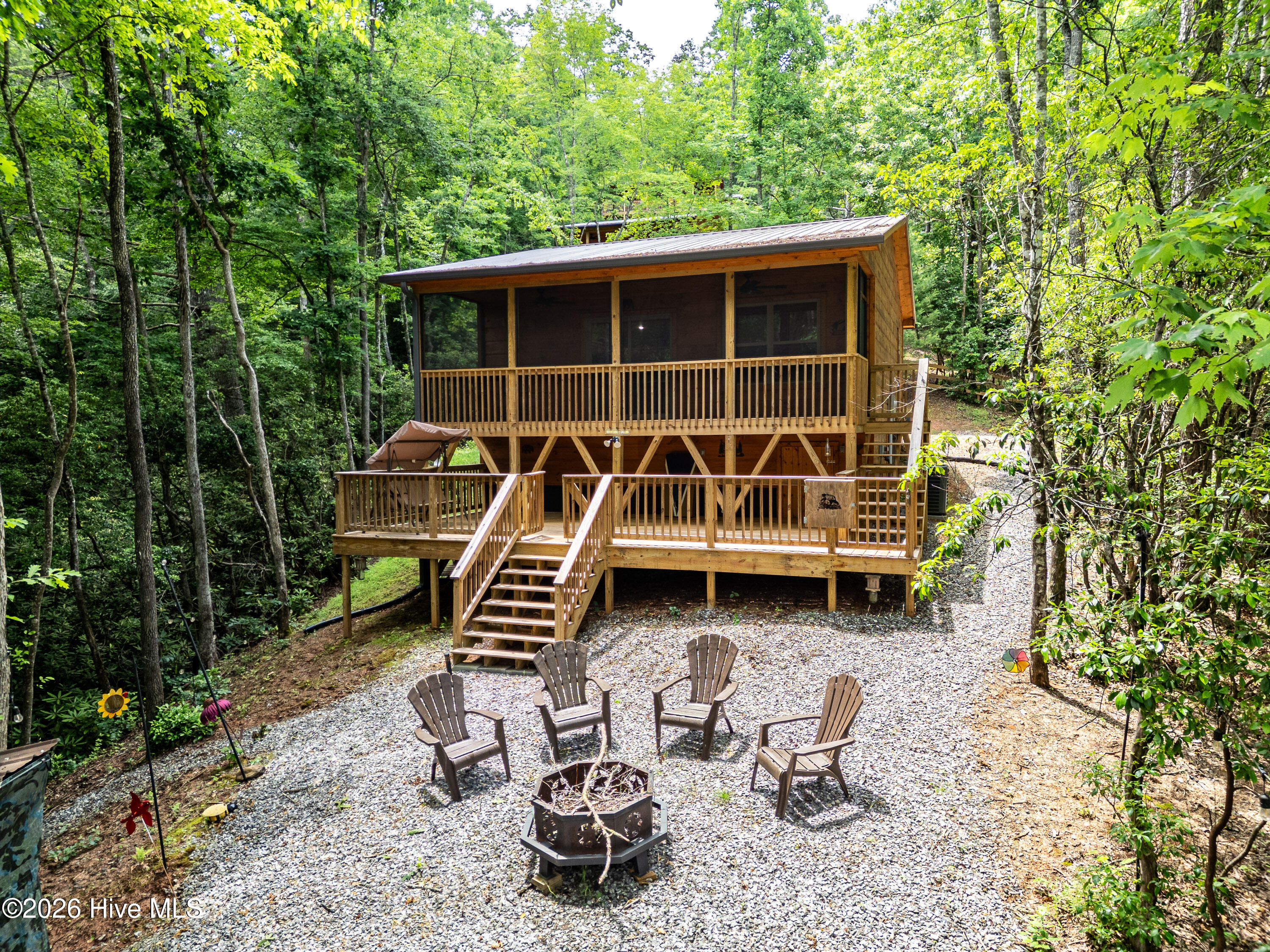 main property photo 18