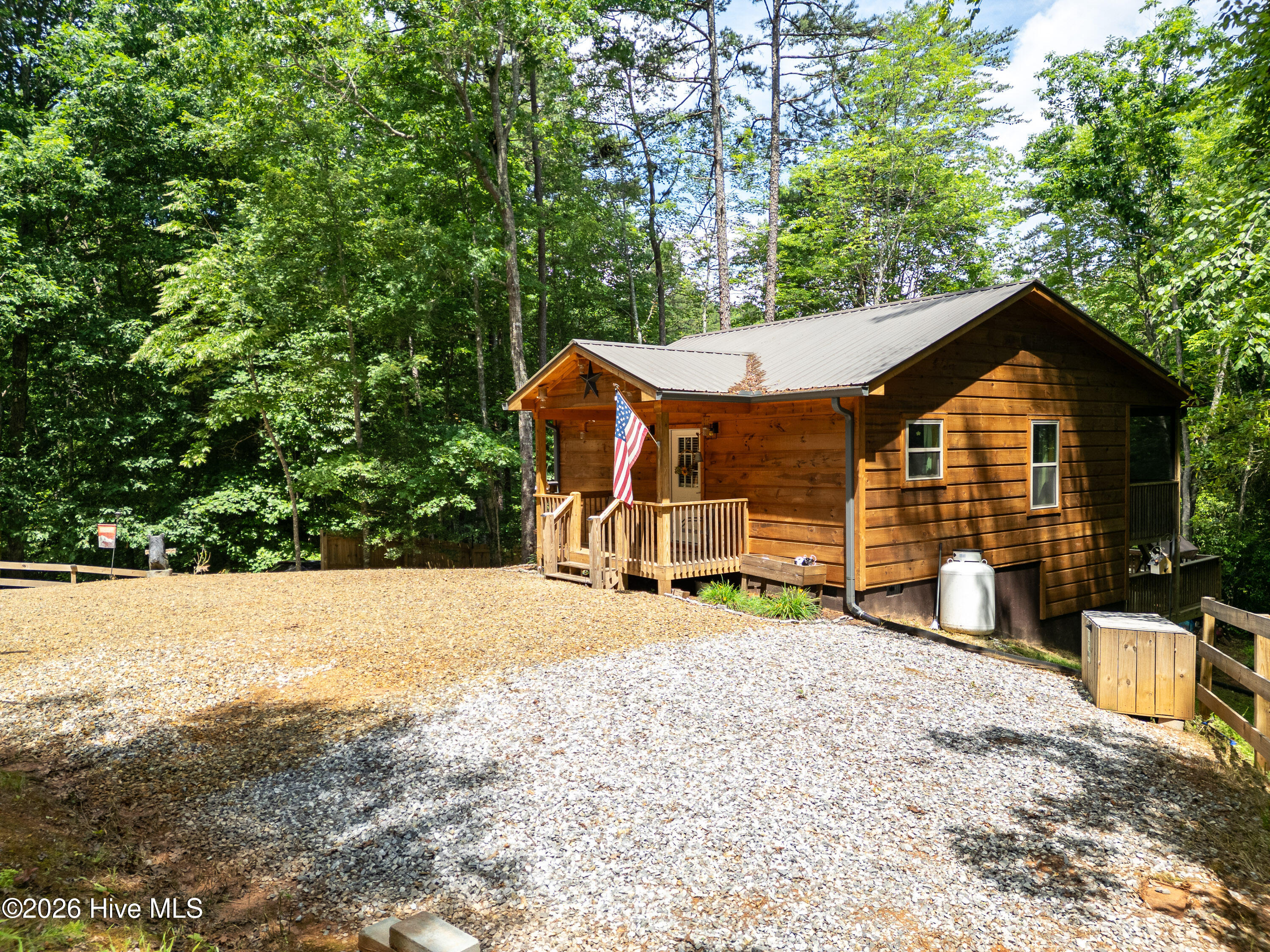 main property photo 22