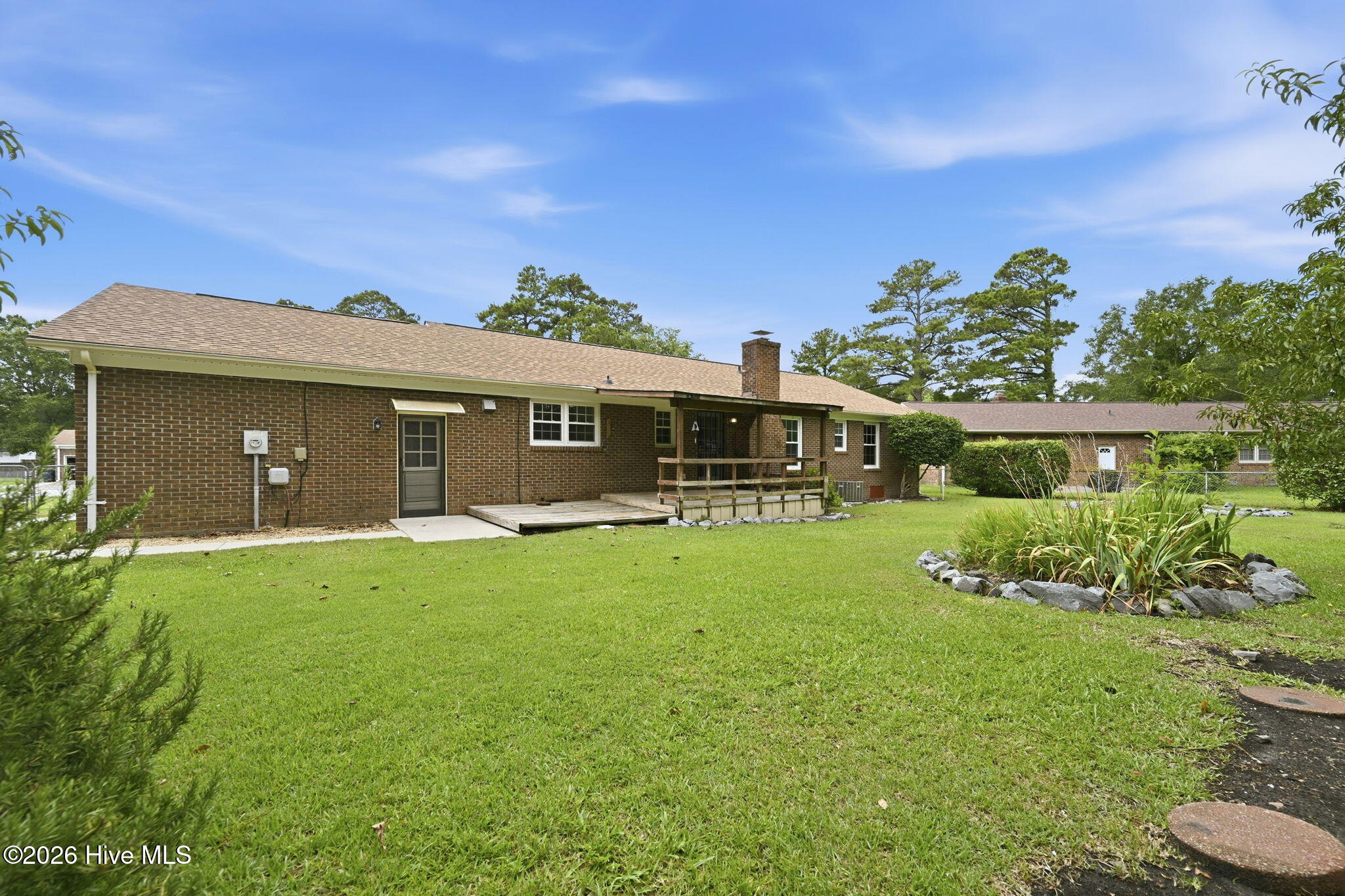 main property photo 45