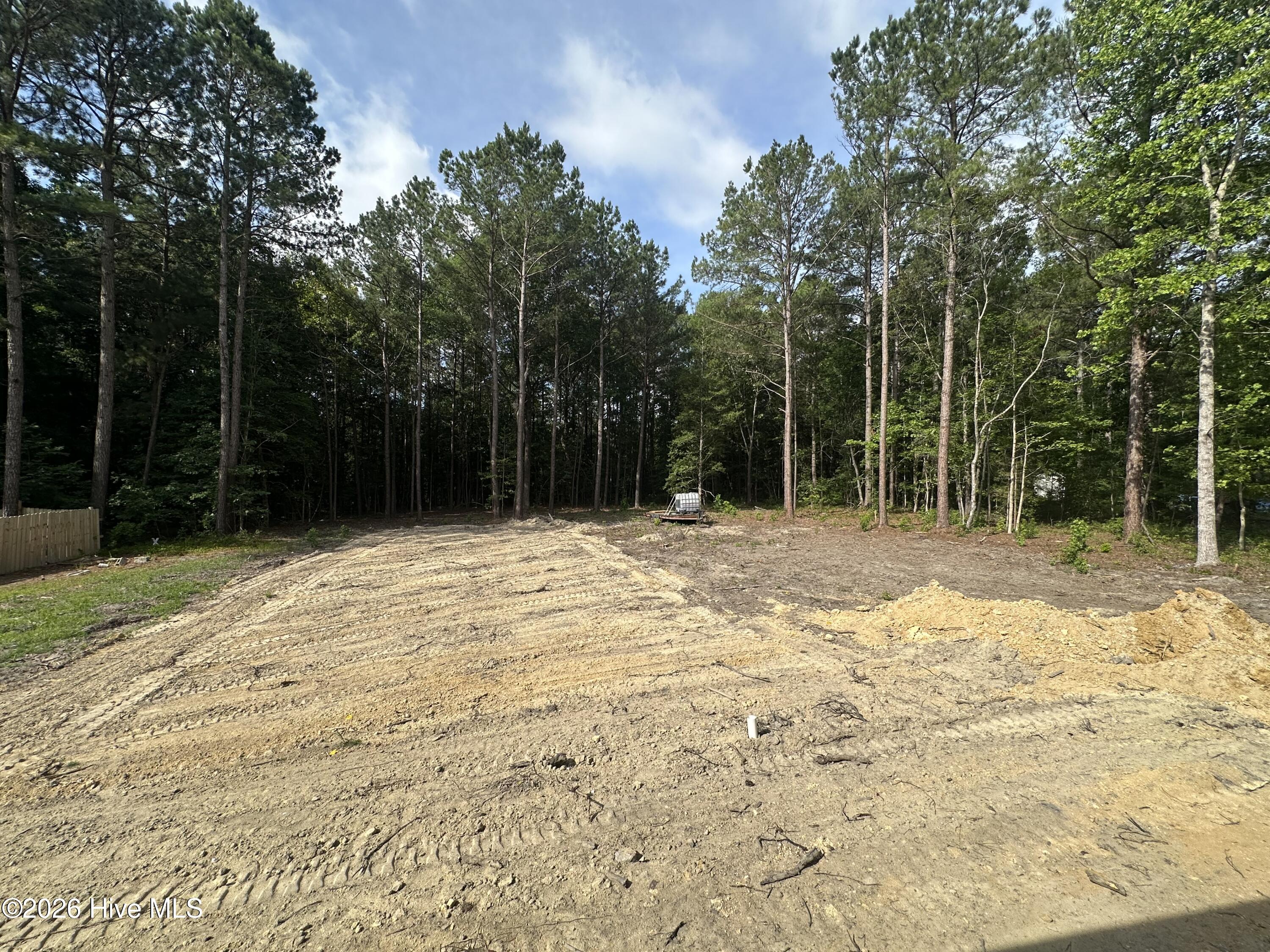 main property photo 10
