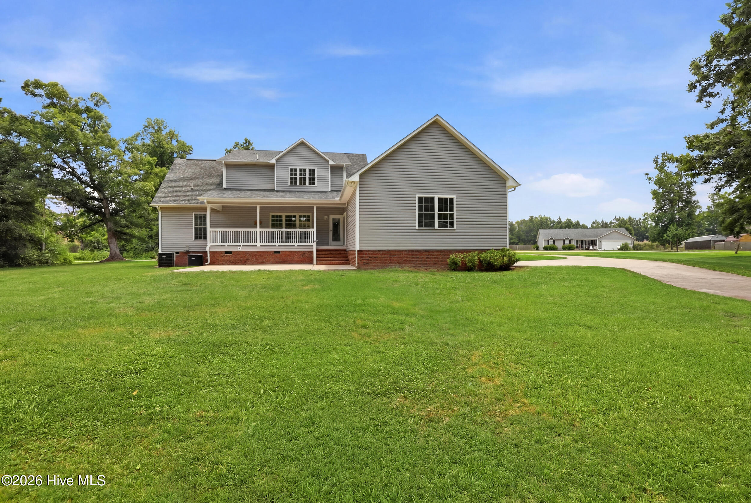 main property photo 42