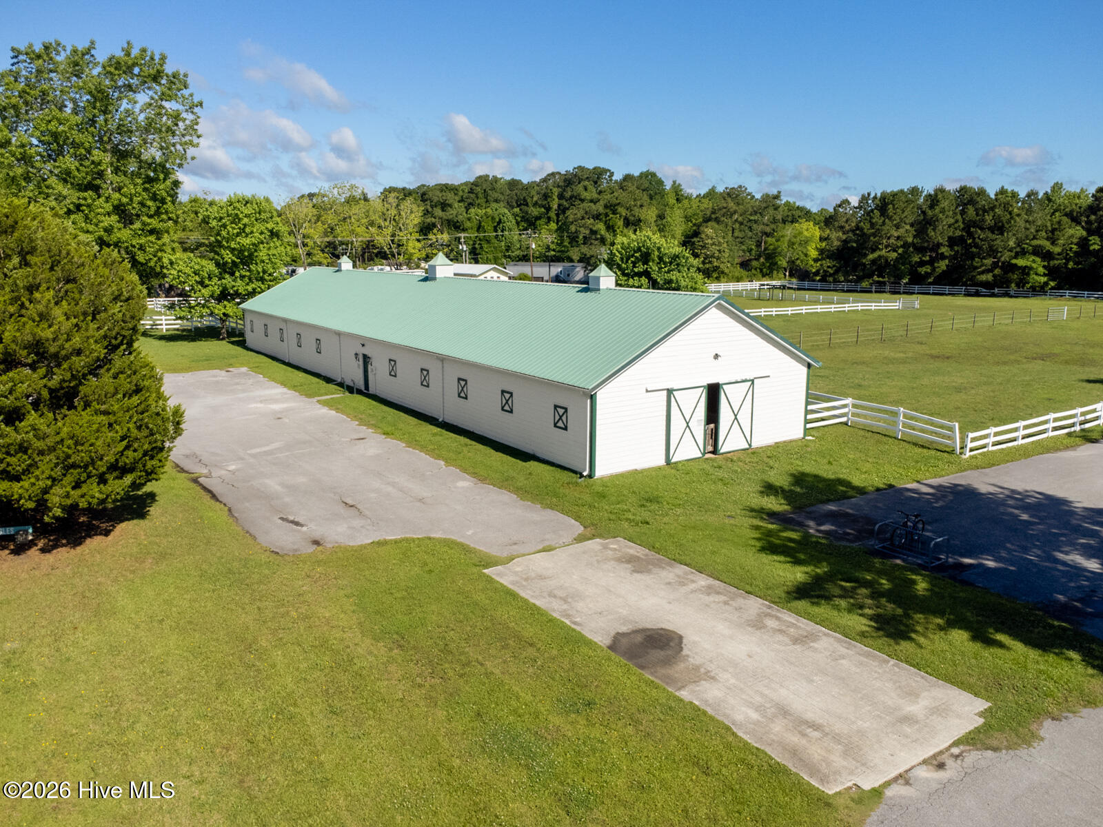main property photo 25