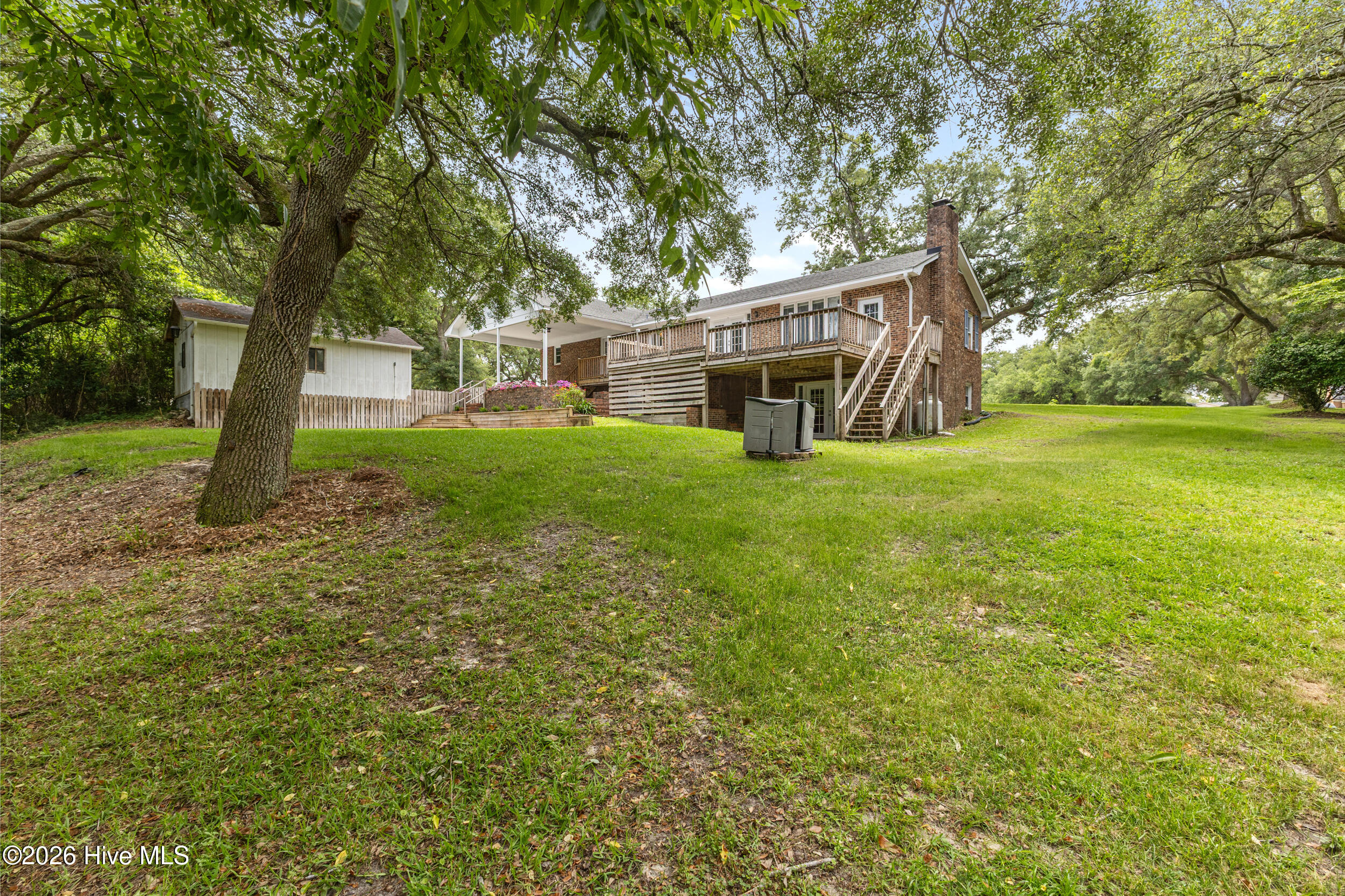 main property photo 33