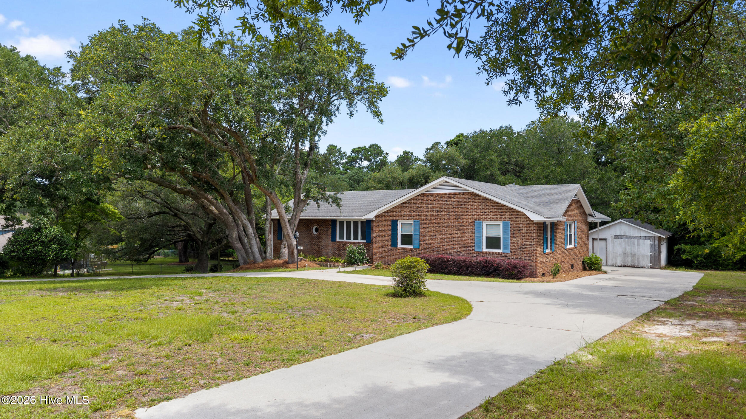 main property photo 37