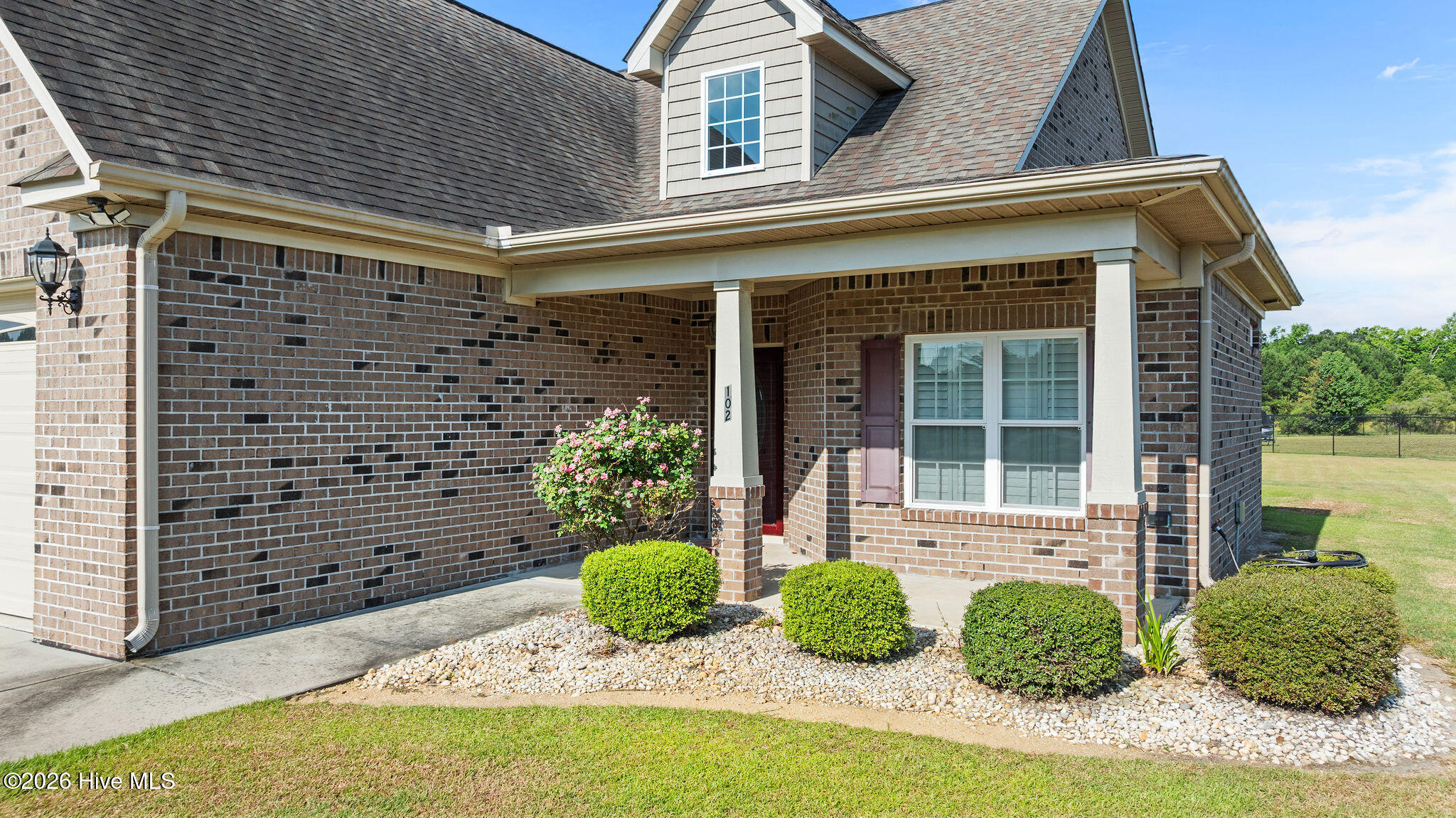 main property photo 3
