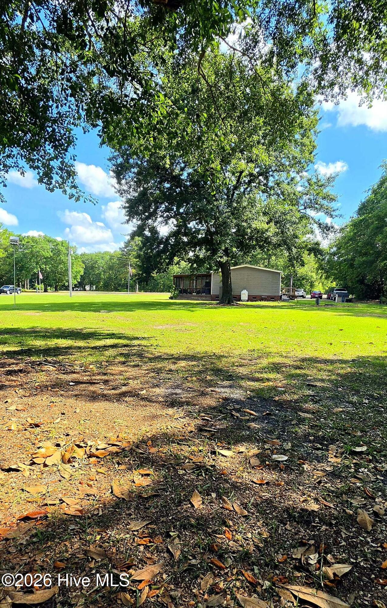 main property photo 30