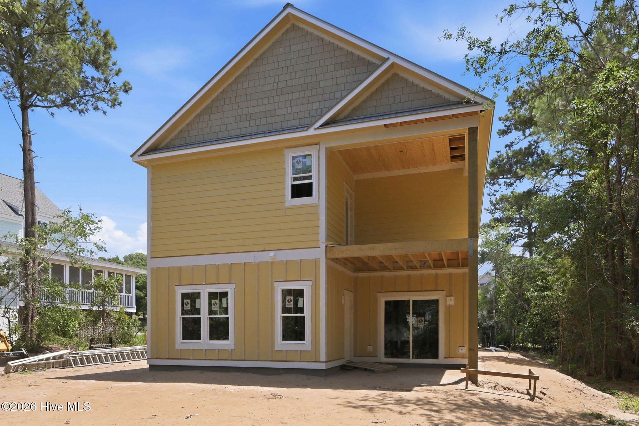 main property photo 28