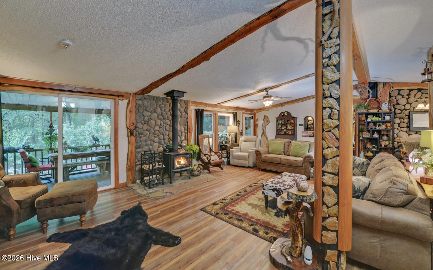 main property photo 31