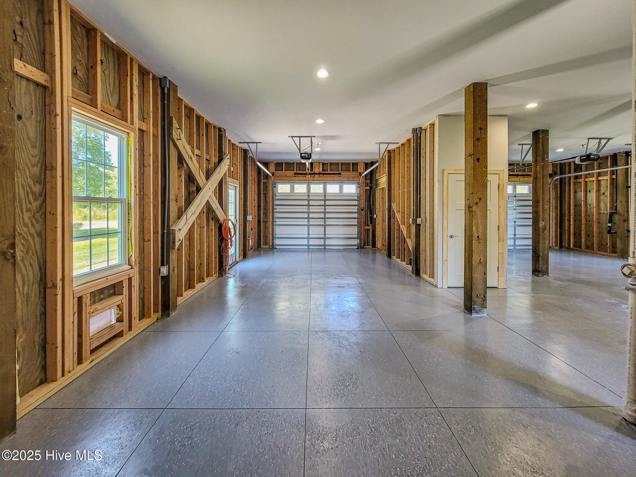 main property photo 59
