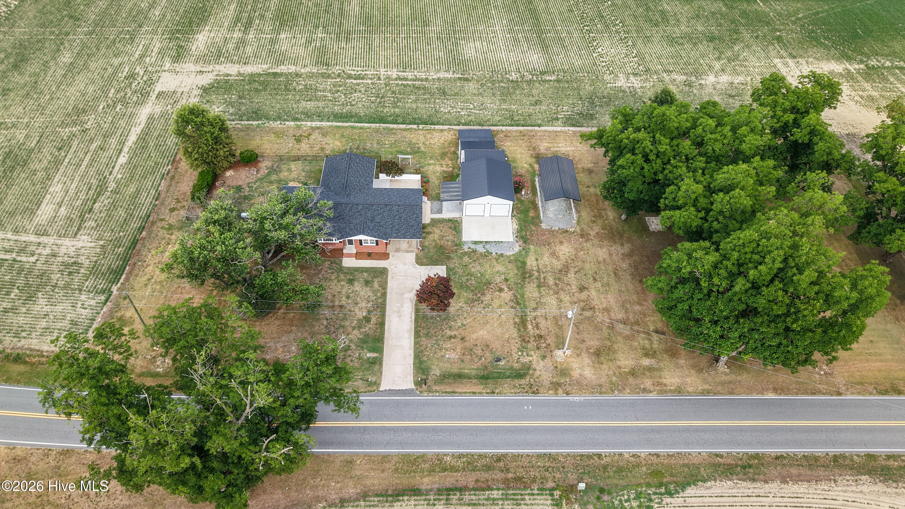 main property photo 18