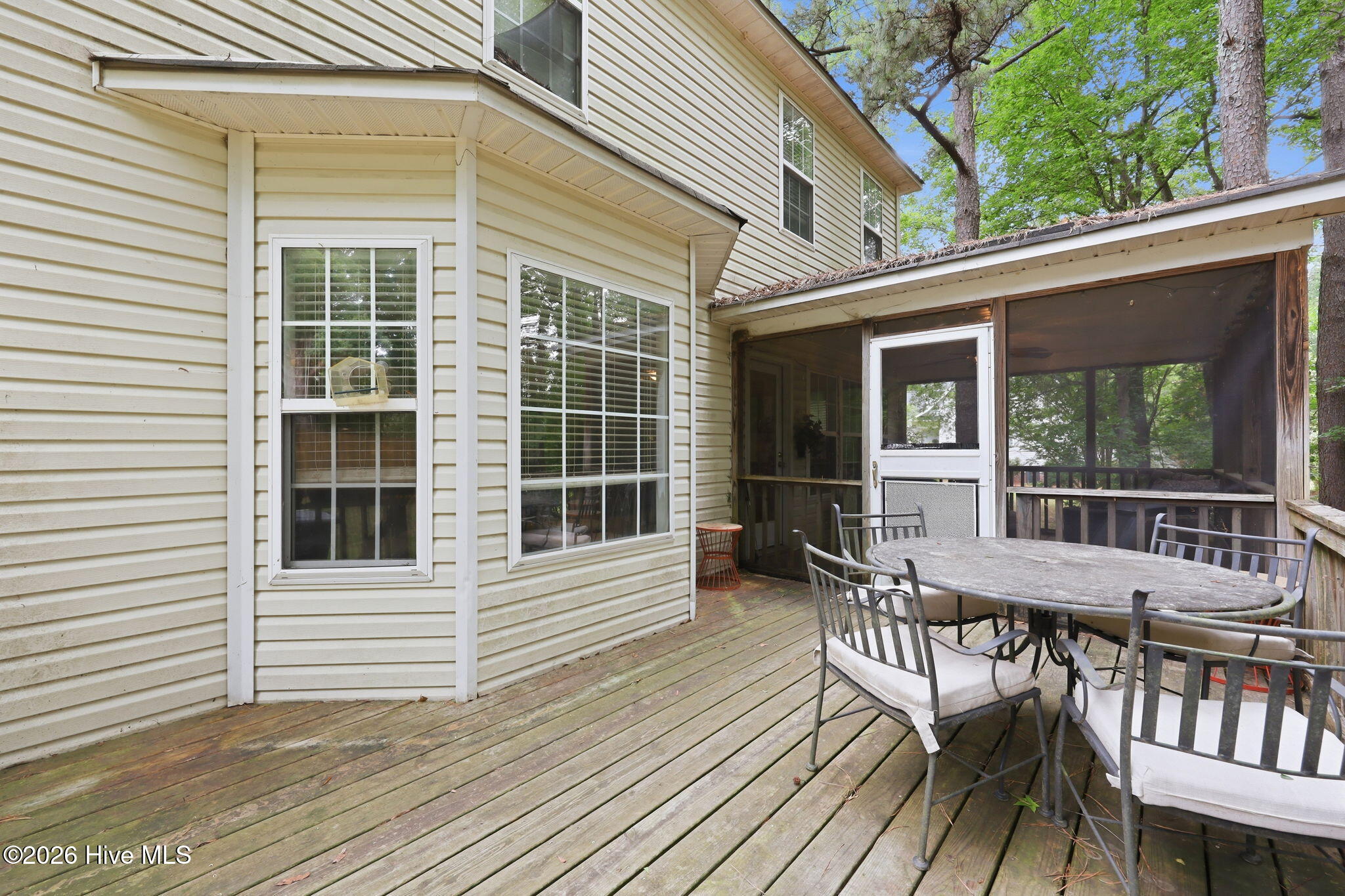 main property photo 25