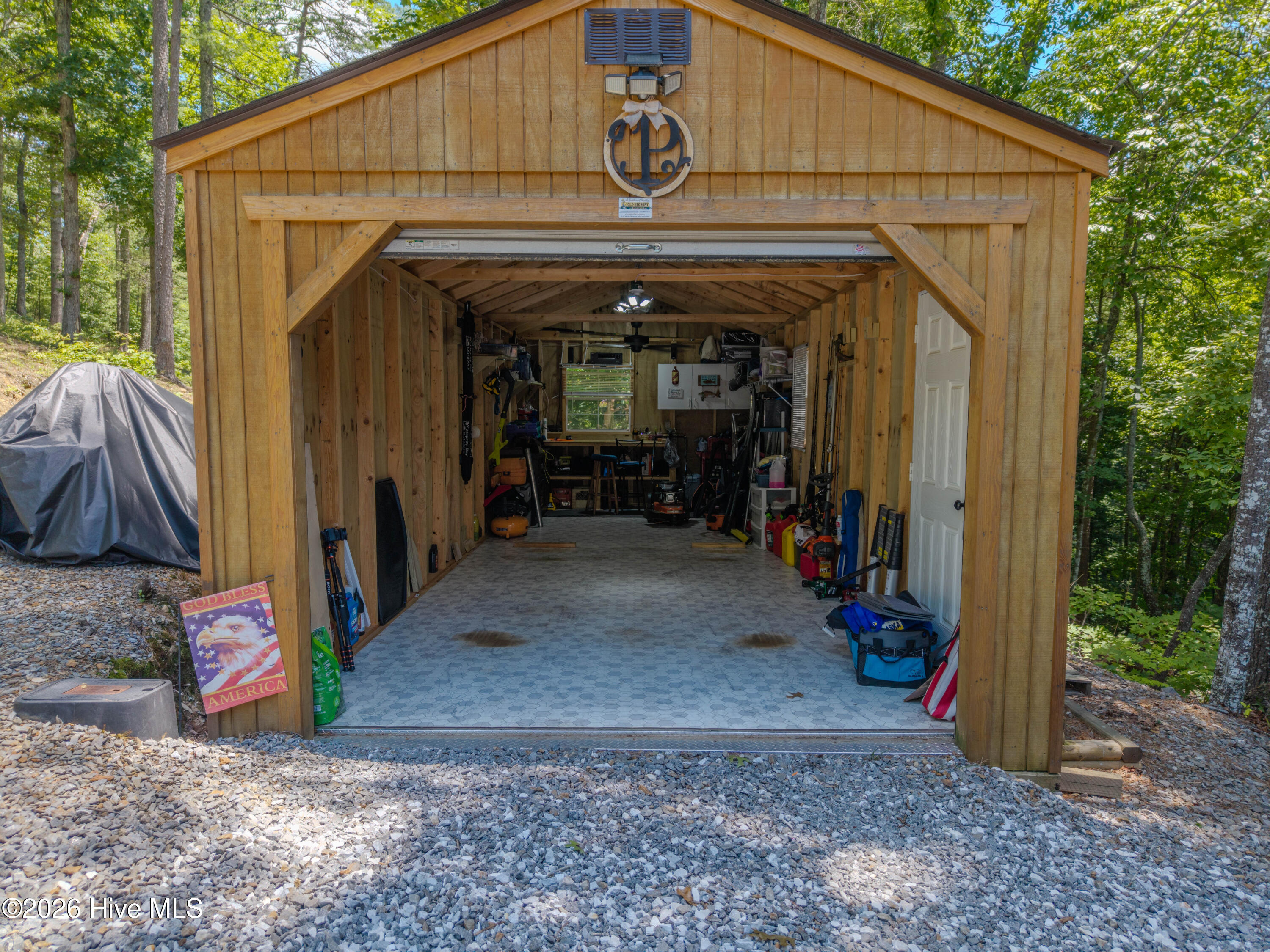 main property photo 32