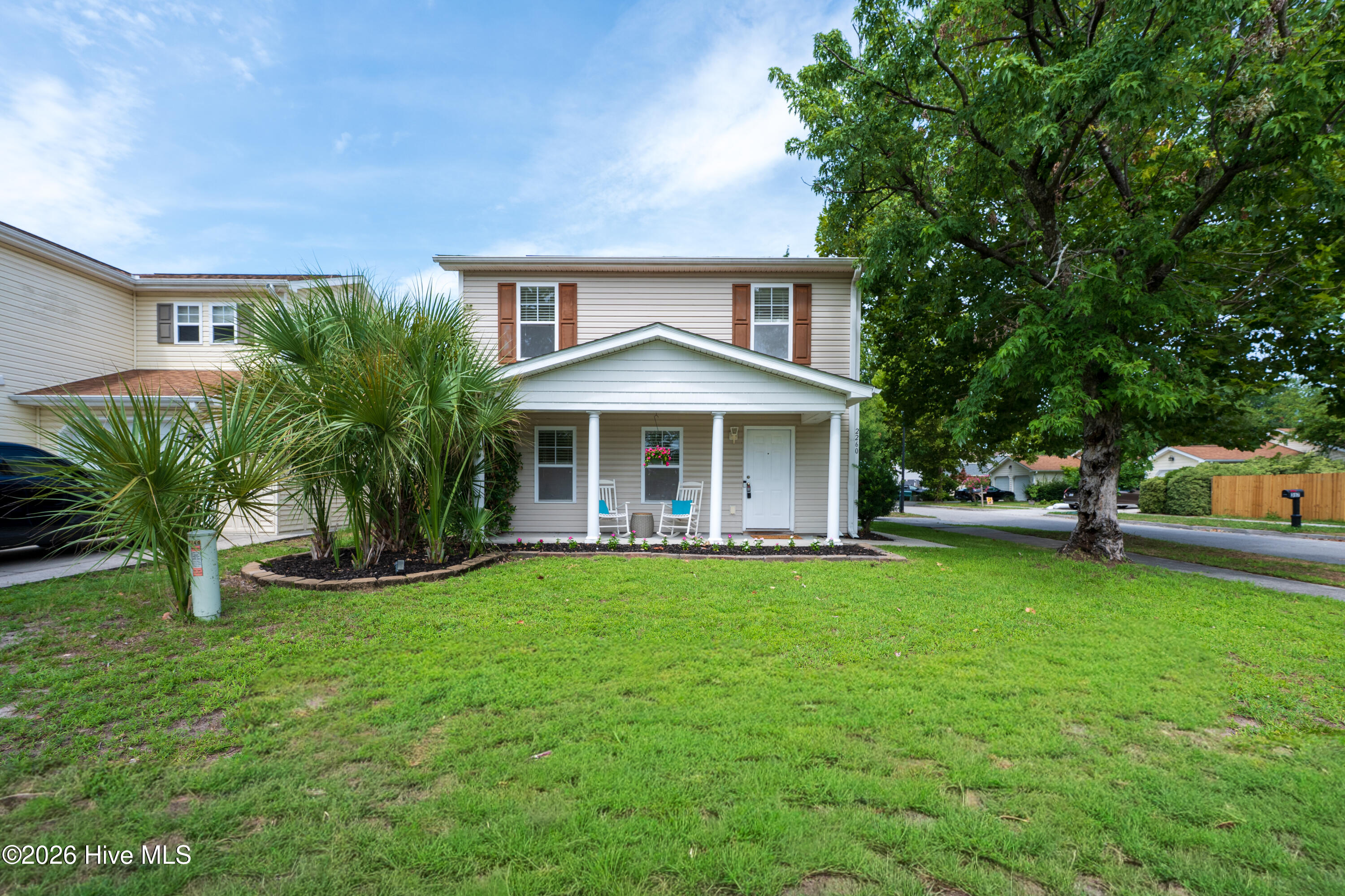 main property photo 2