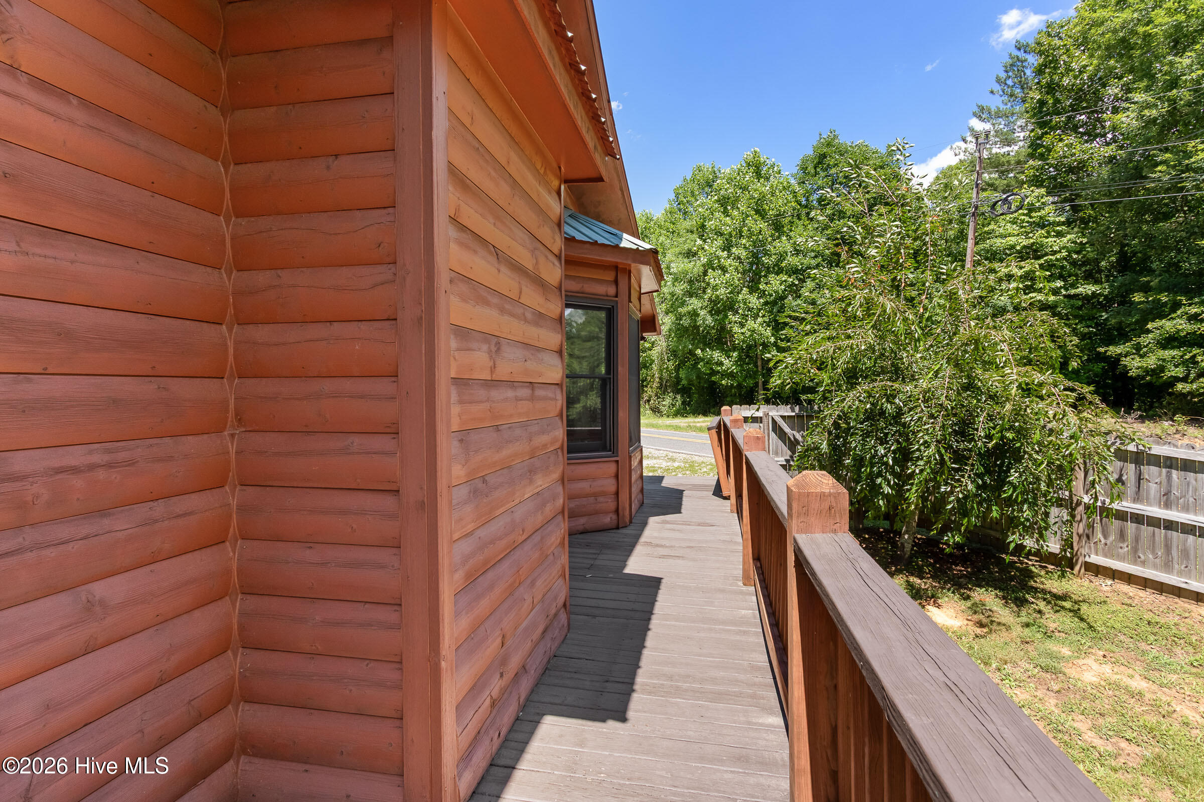 main property photo 37