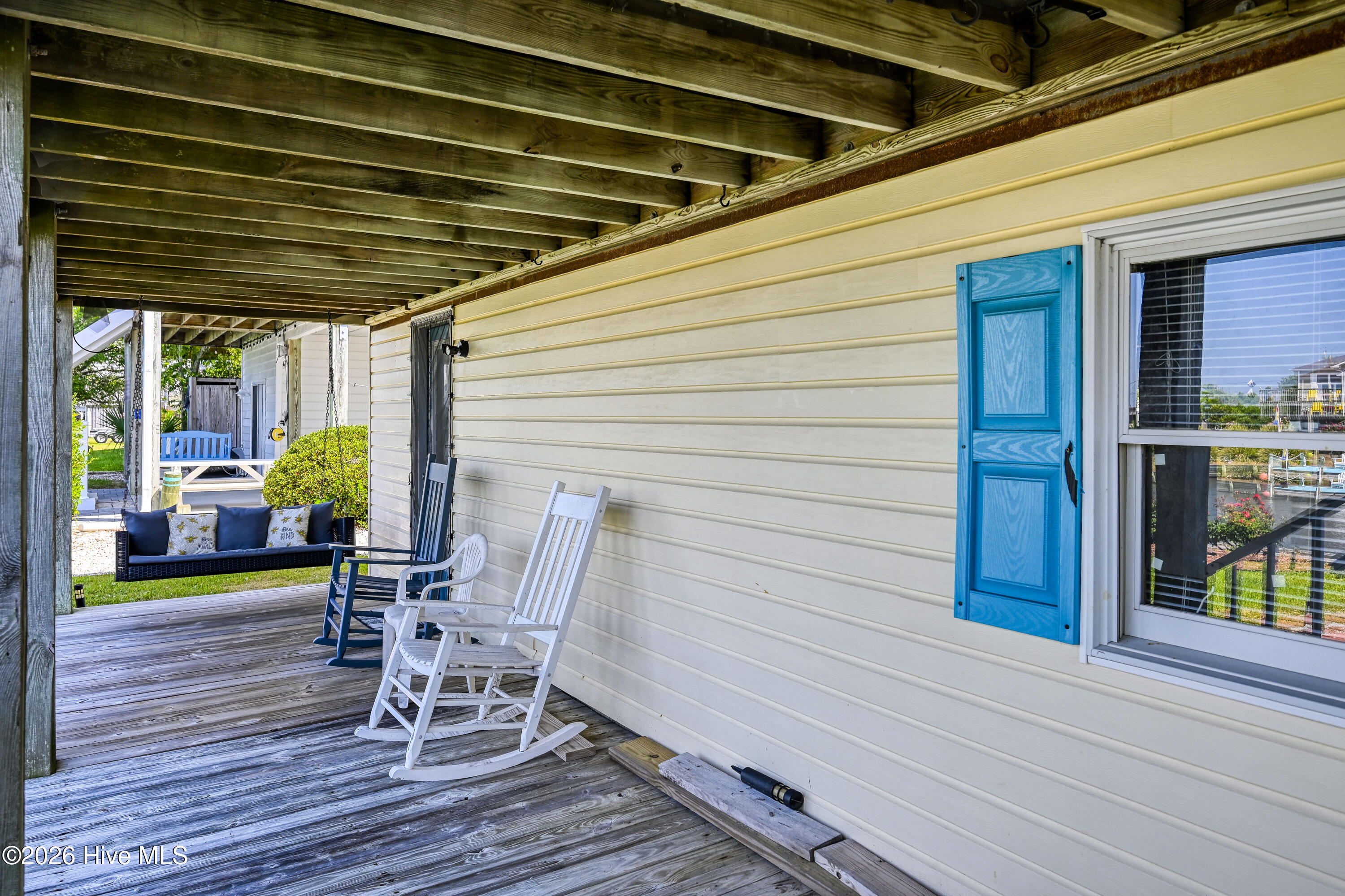 main property photo 31