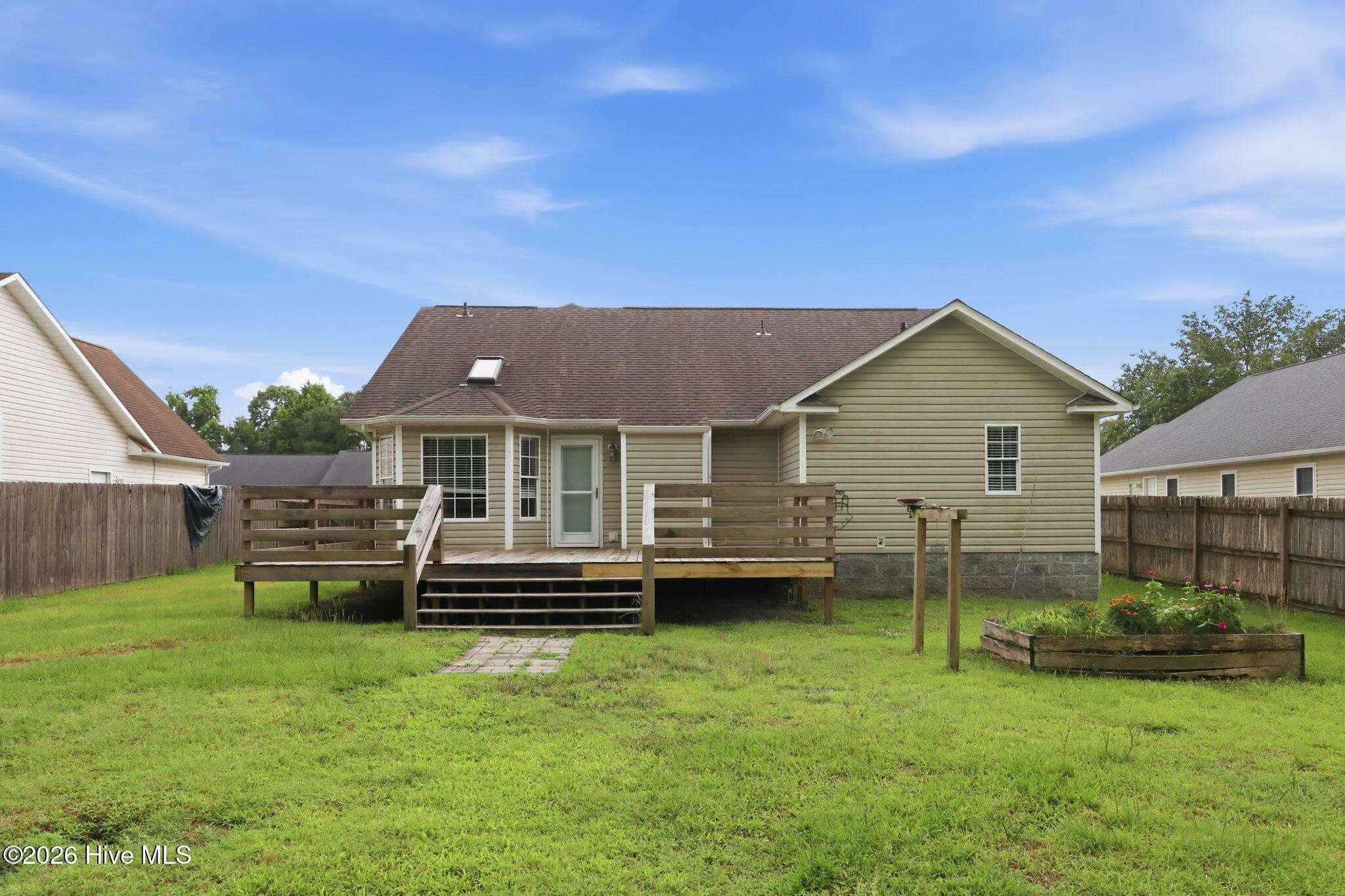 main property photo 50