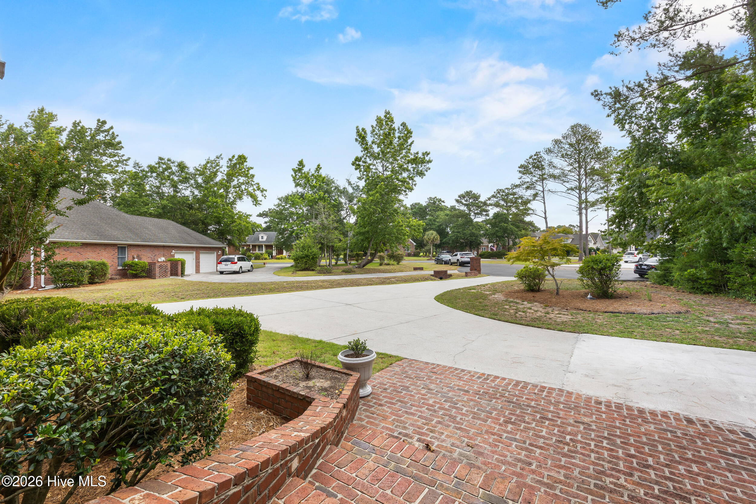 main property photo 4