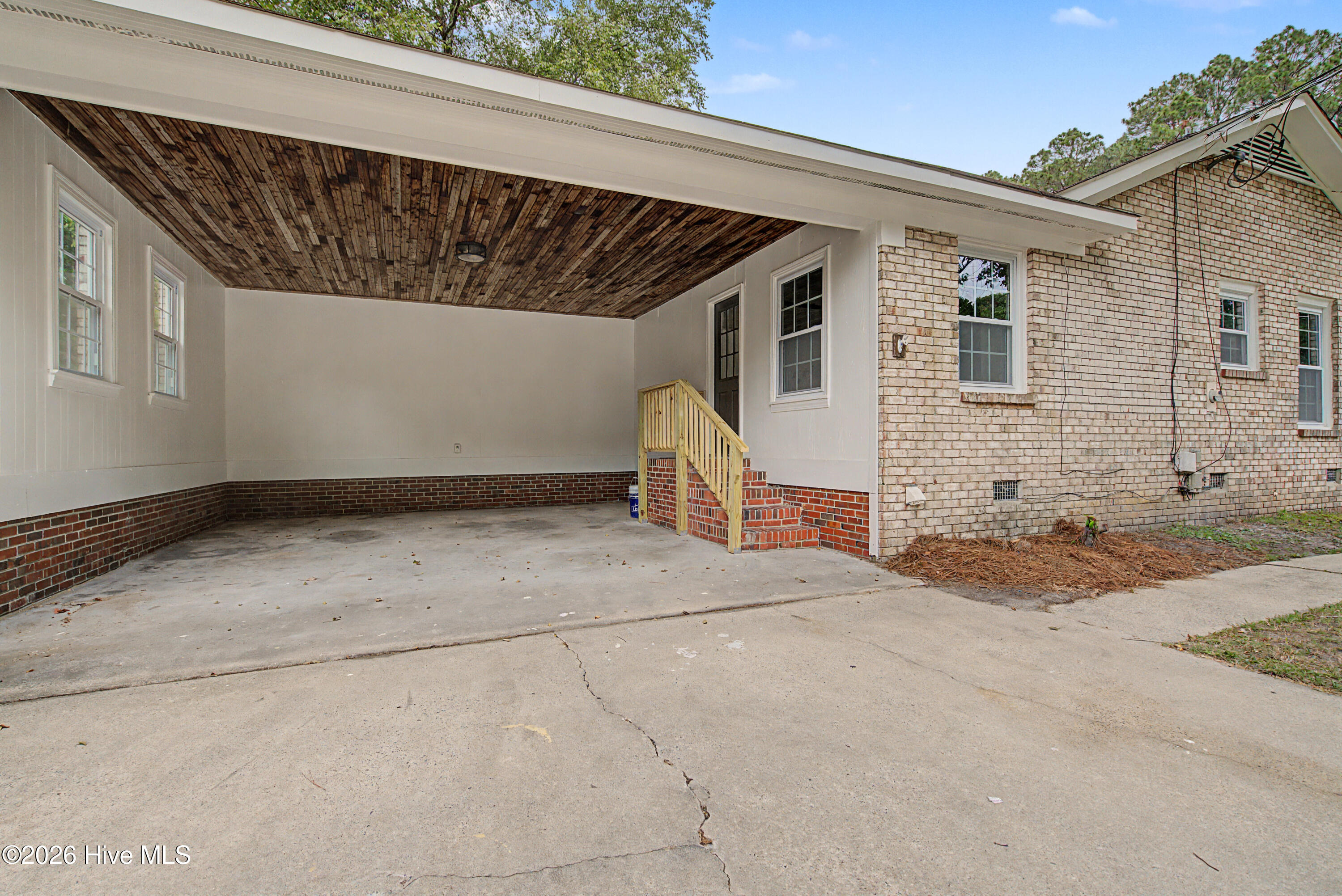 main property photo 21