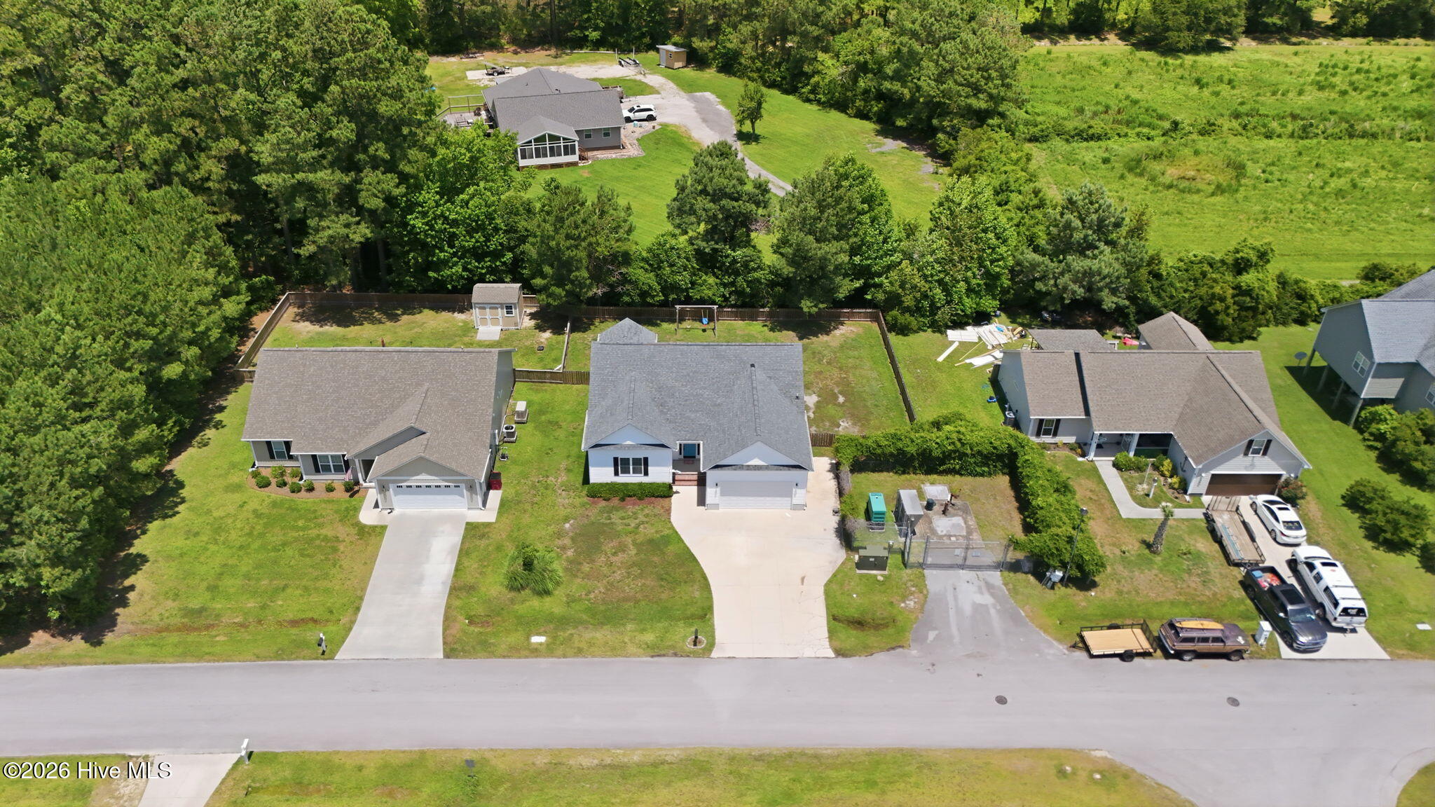 main property photo 37