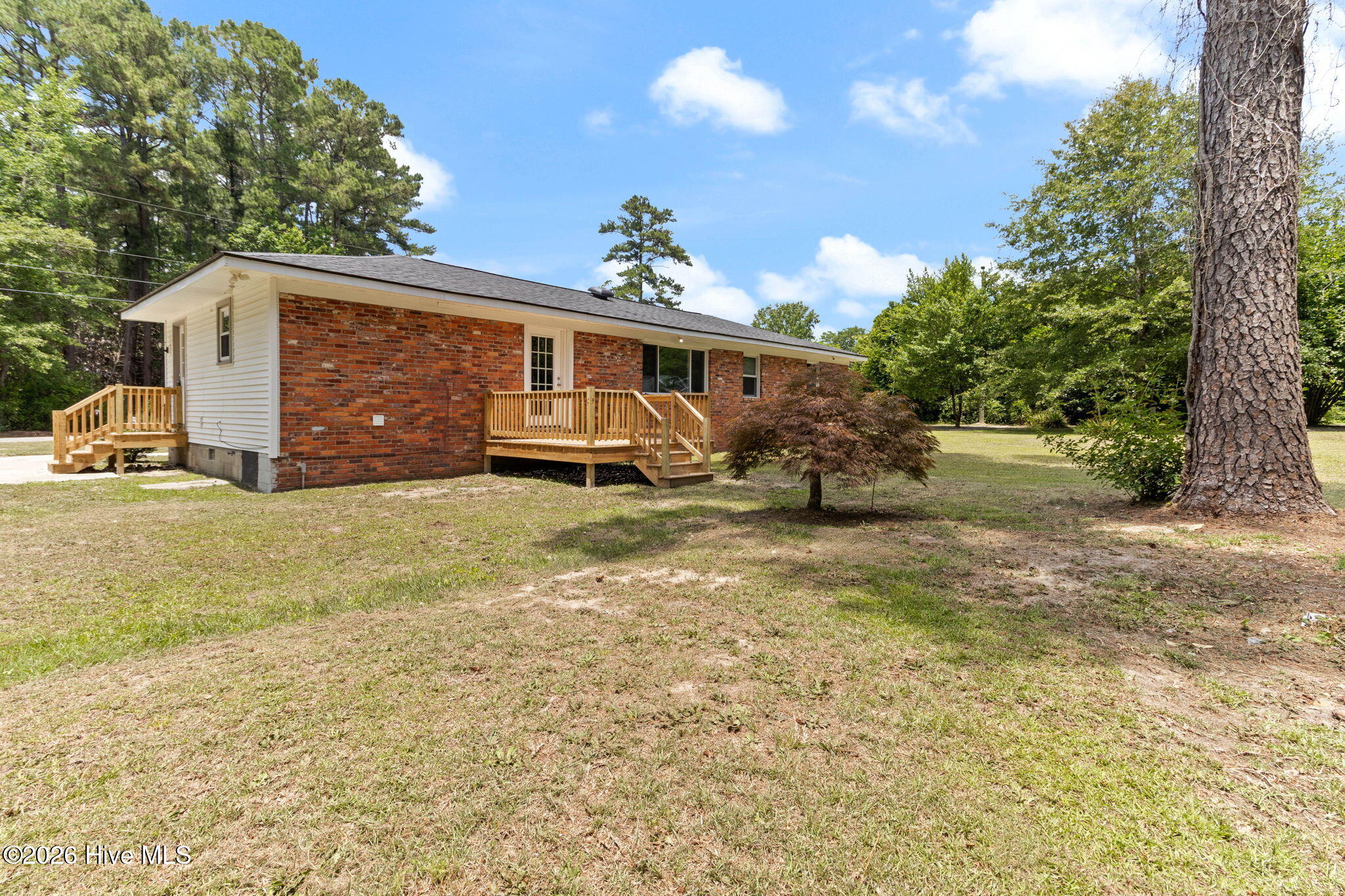 main property photo 29