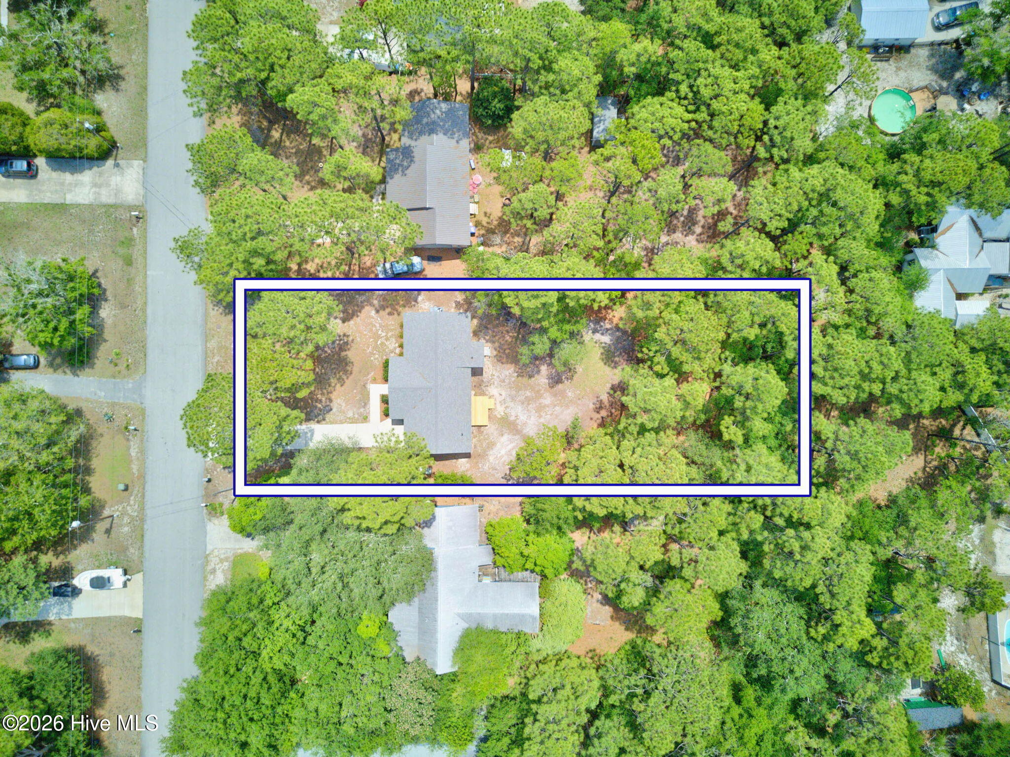 main property photo 37