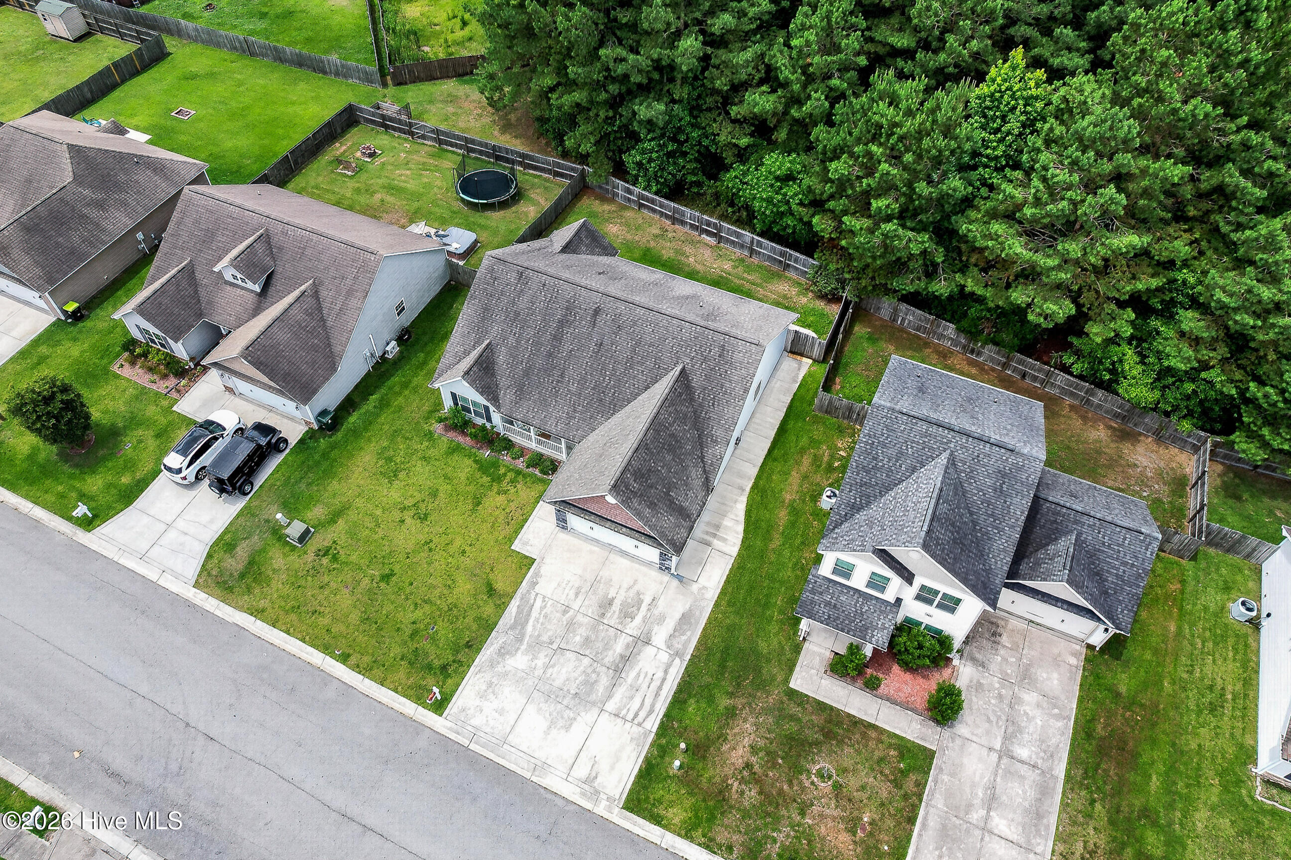 main property photo 30