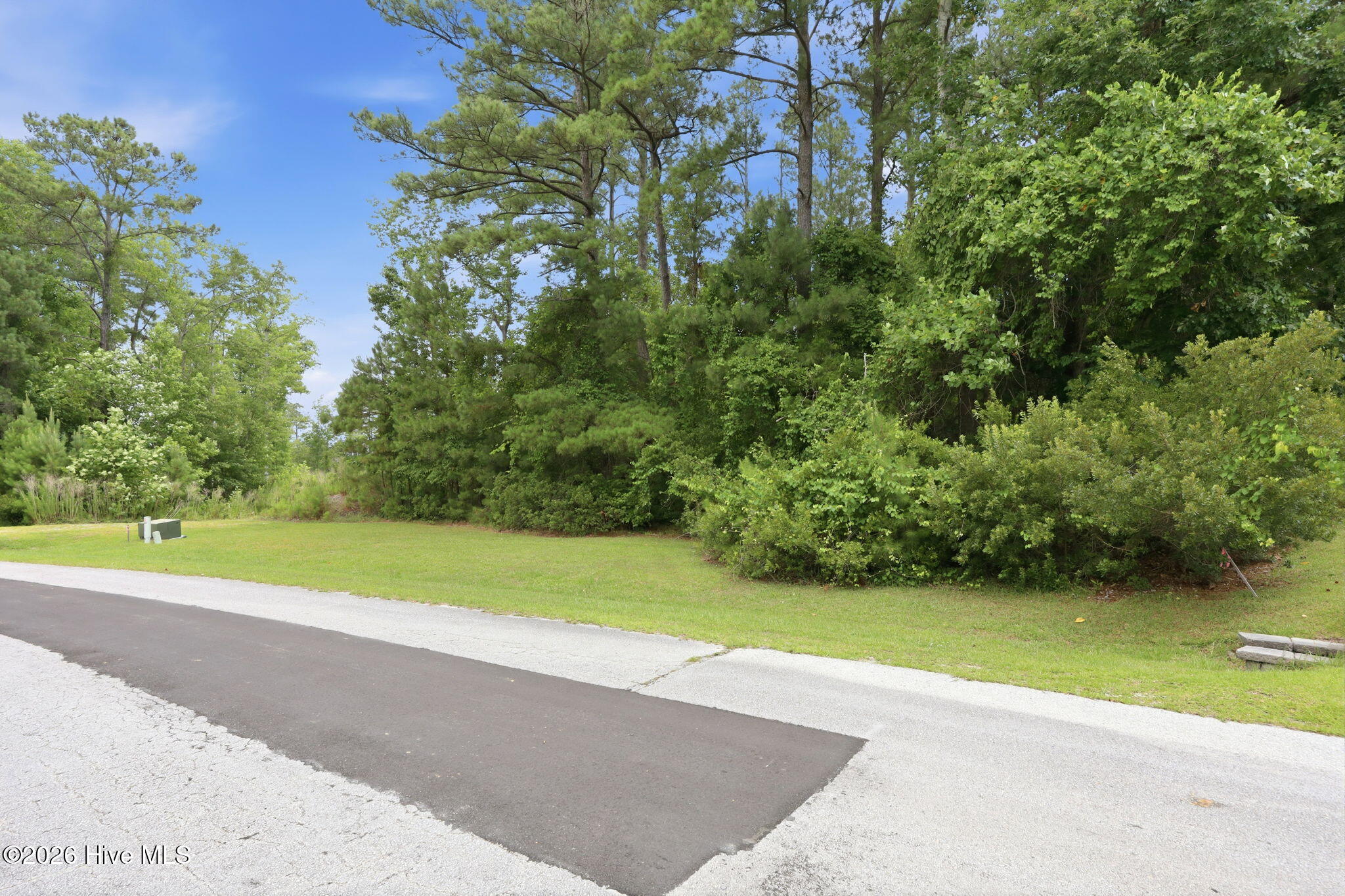 main property photo 16