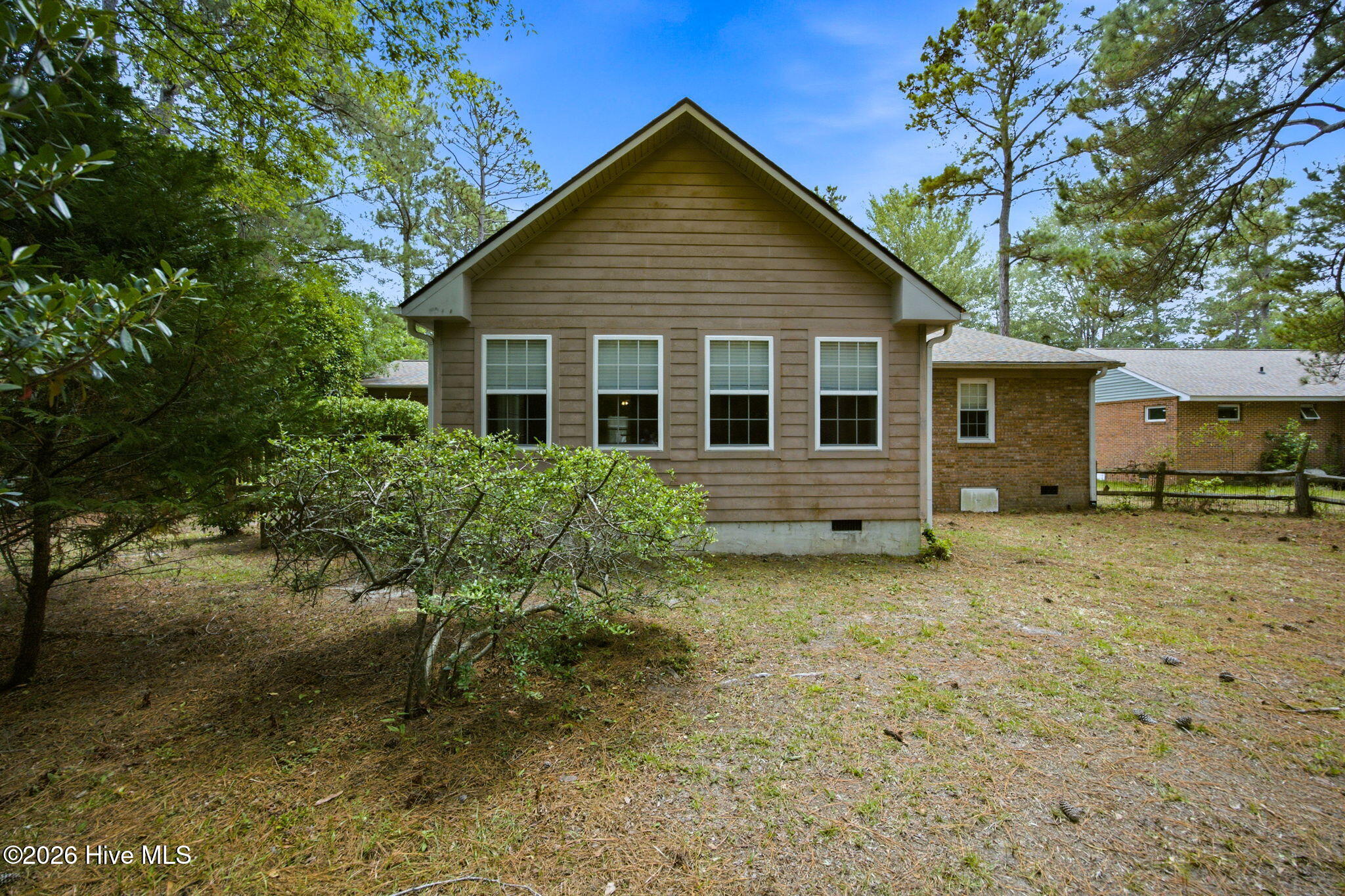 main property photo 41