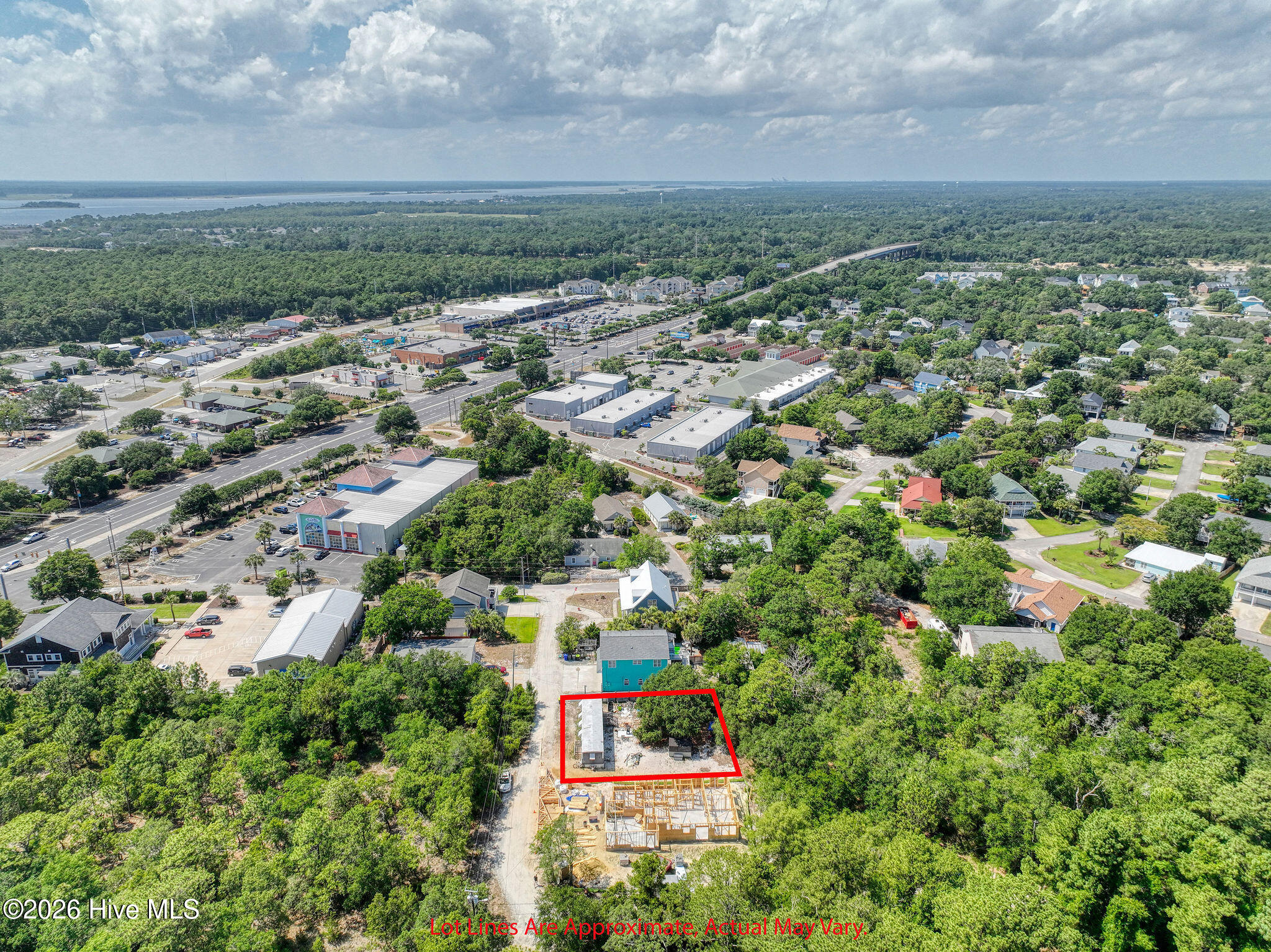 main property photo 13