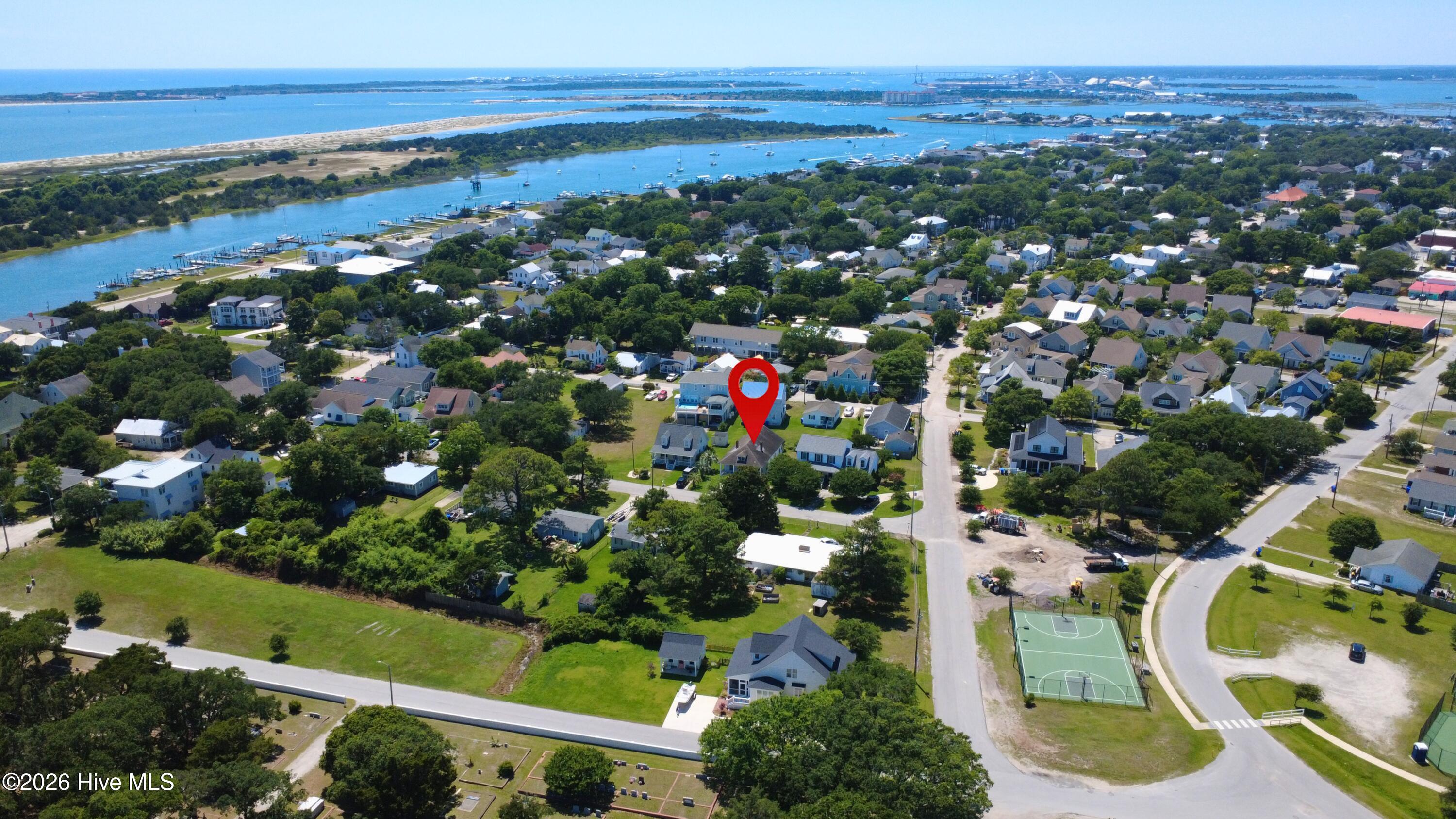 main property photo 11