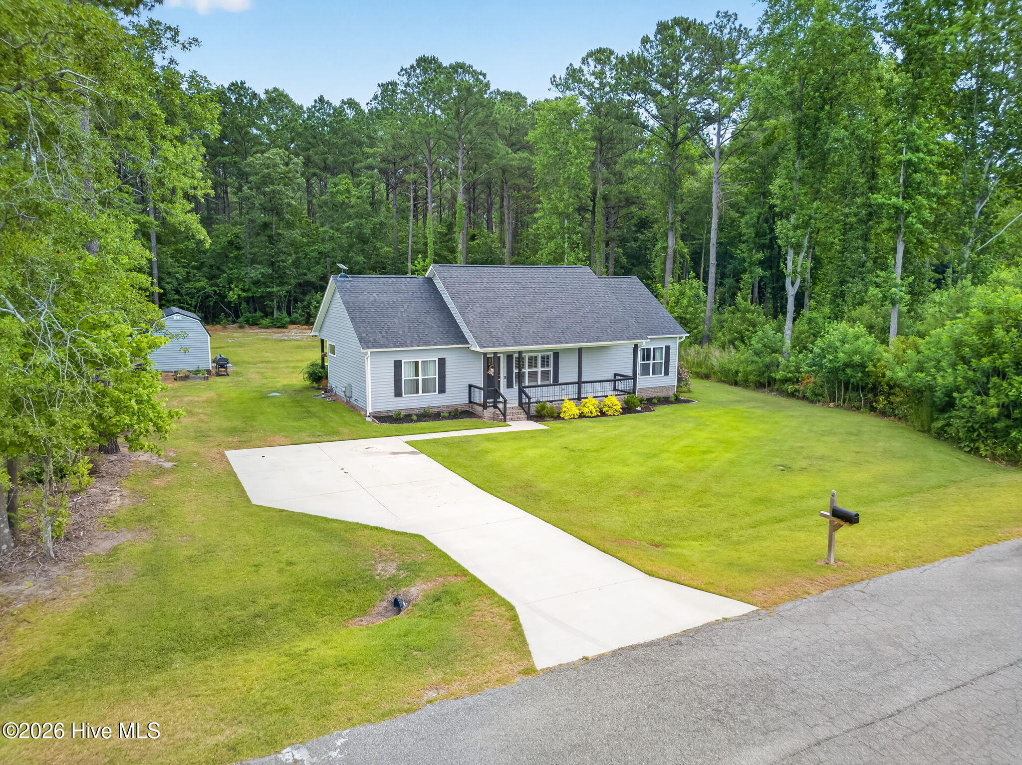 main property photo 36