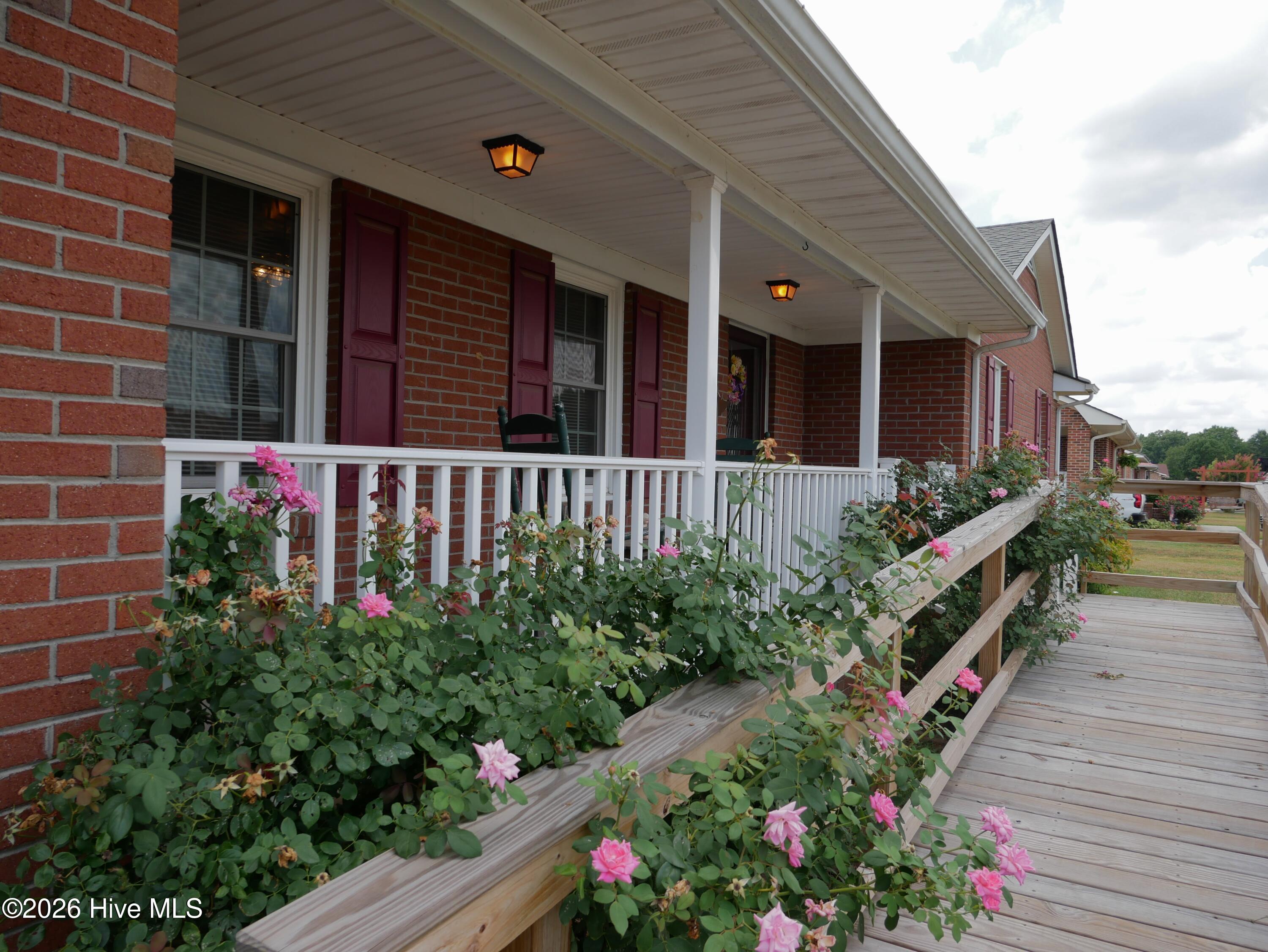 main property photo 50