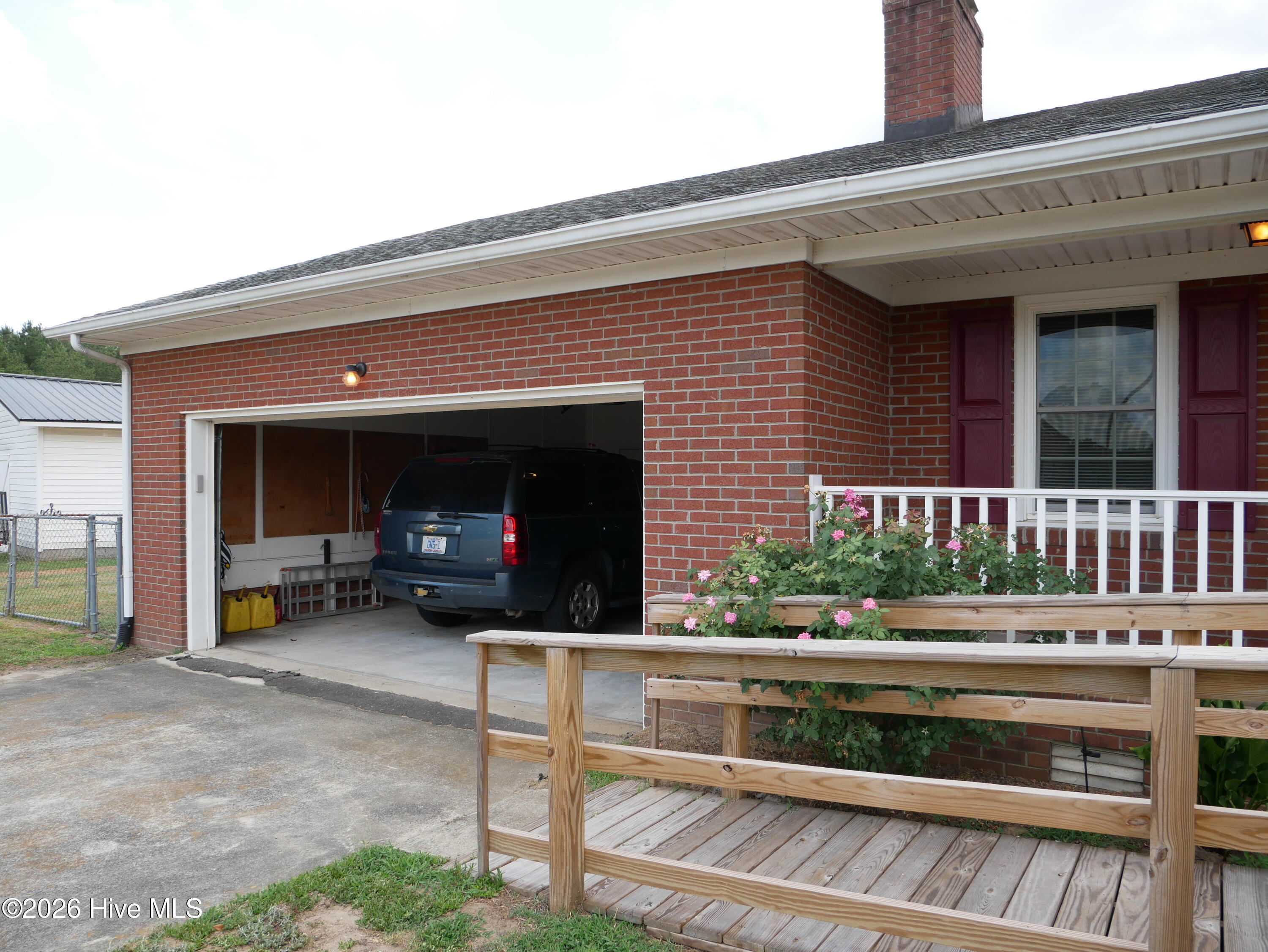 main property photo 51