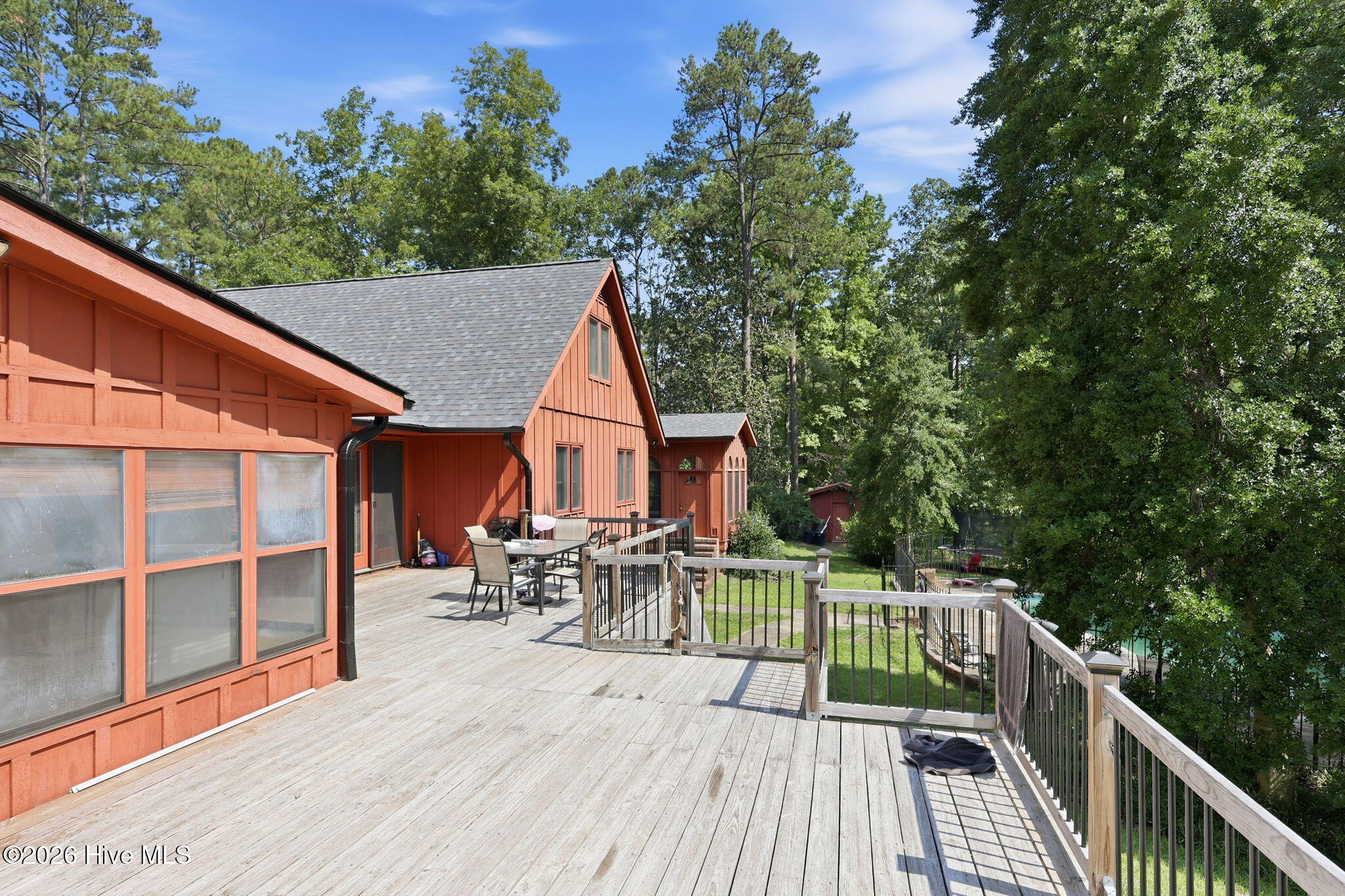 main property photo 31