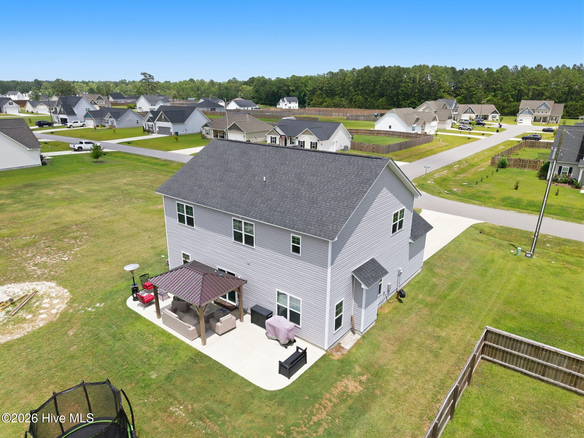 main property photo 40
