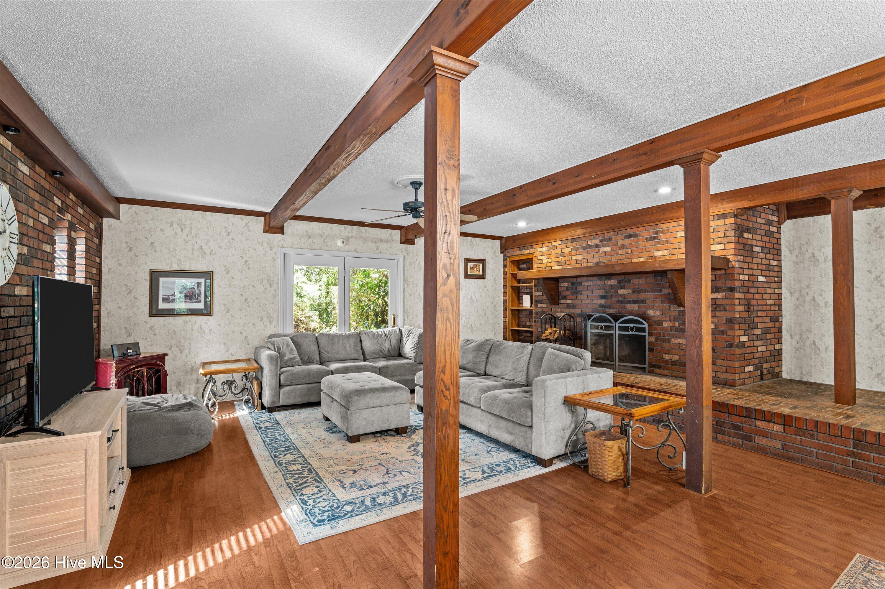 main property photo 37