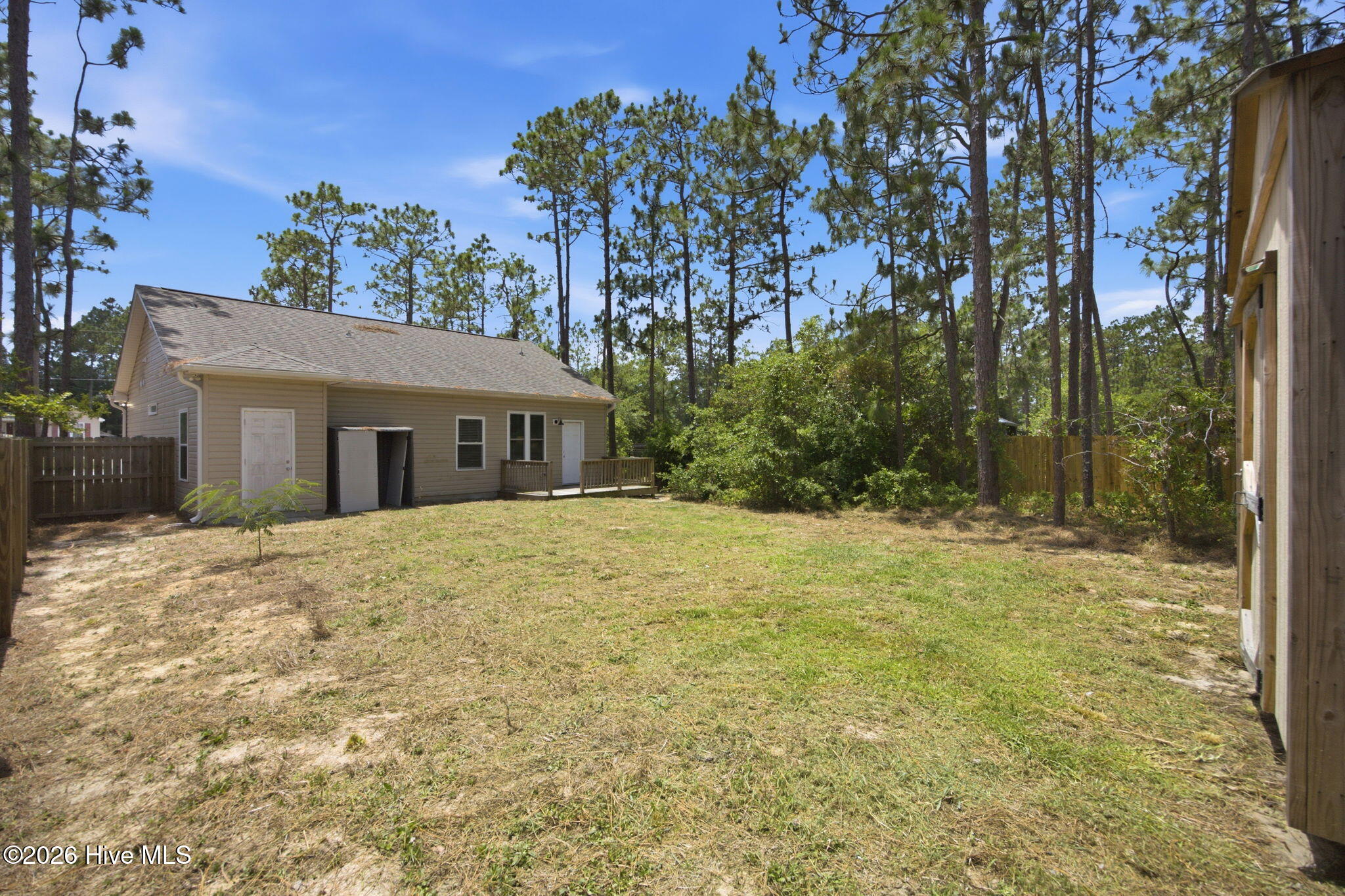 main property photo 32