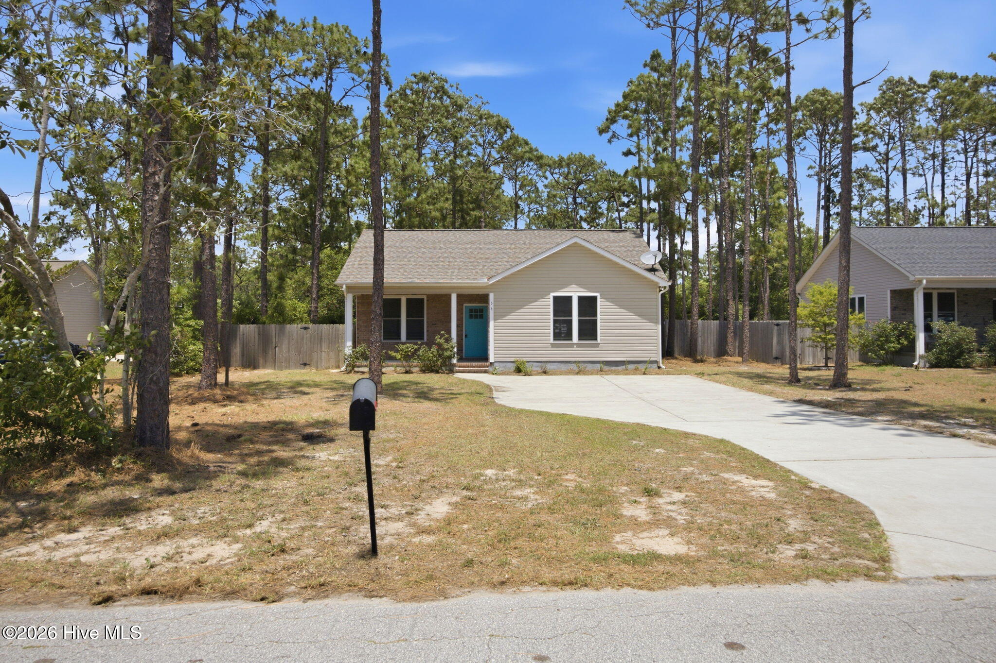 main property photo 34