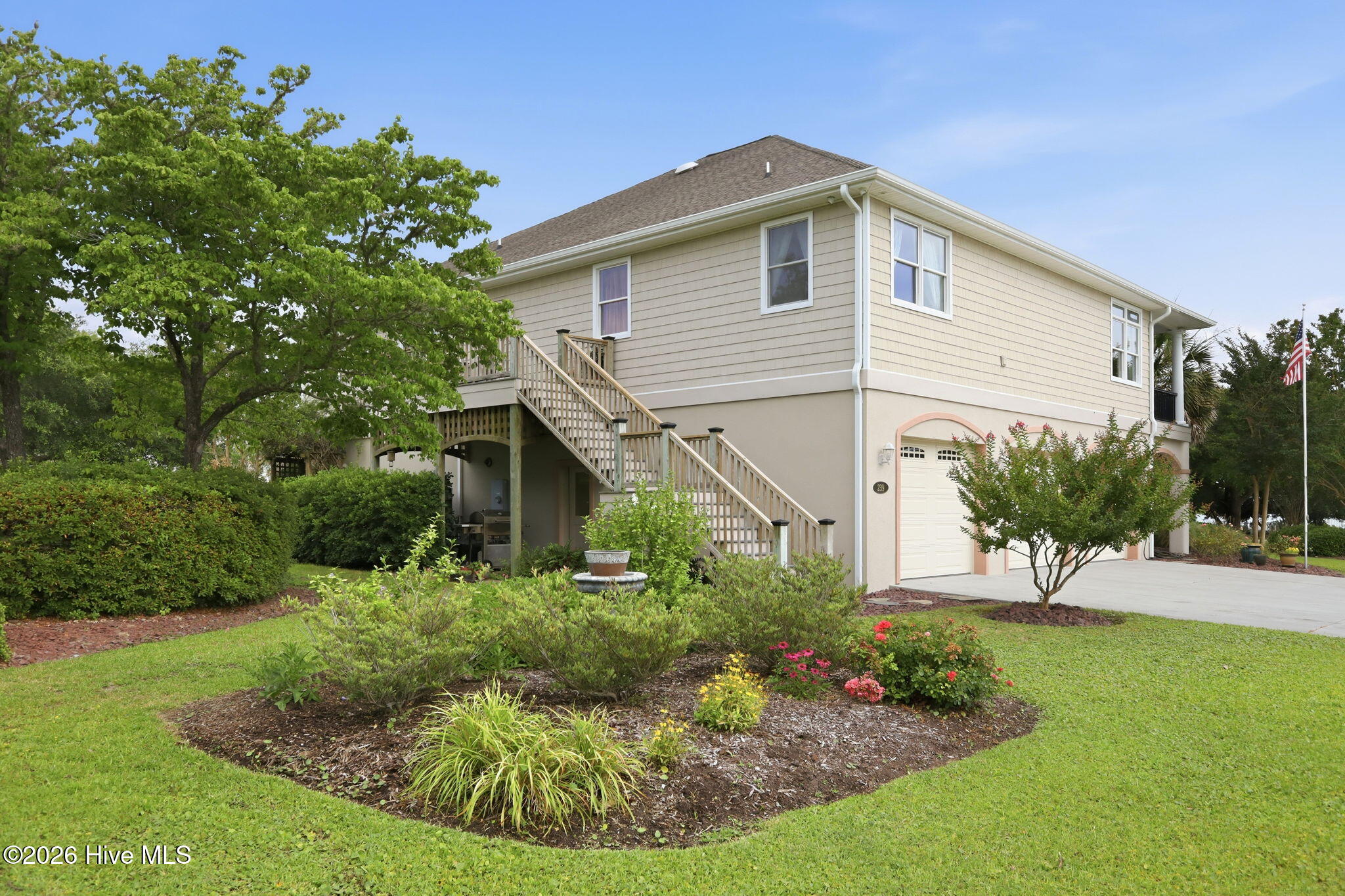 main property photo 31