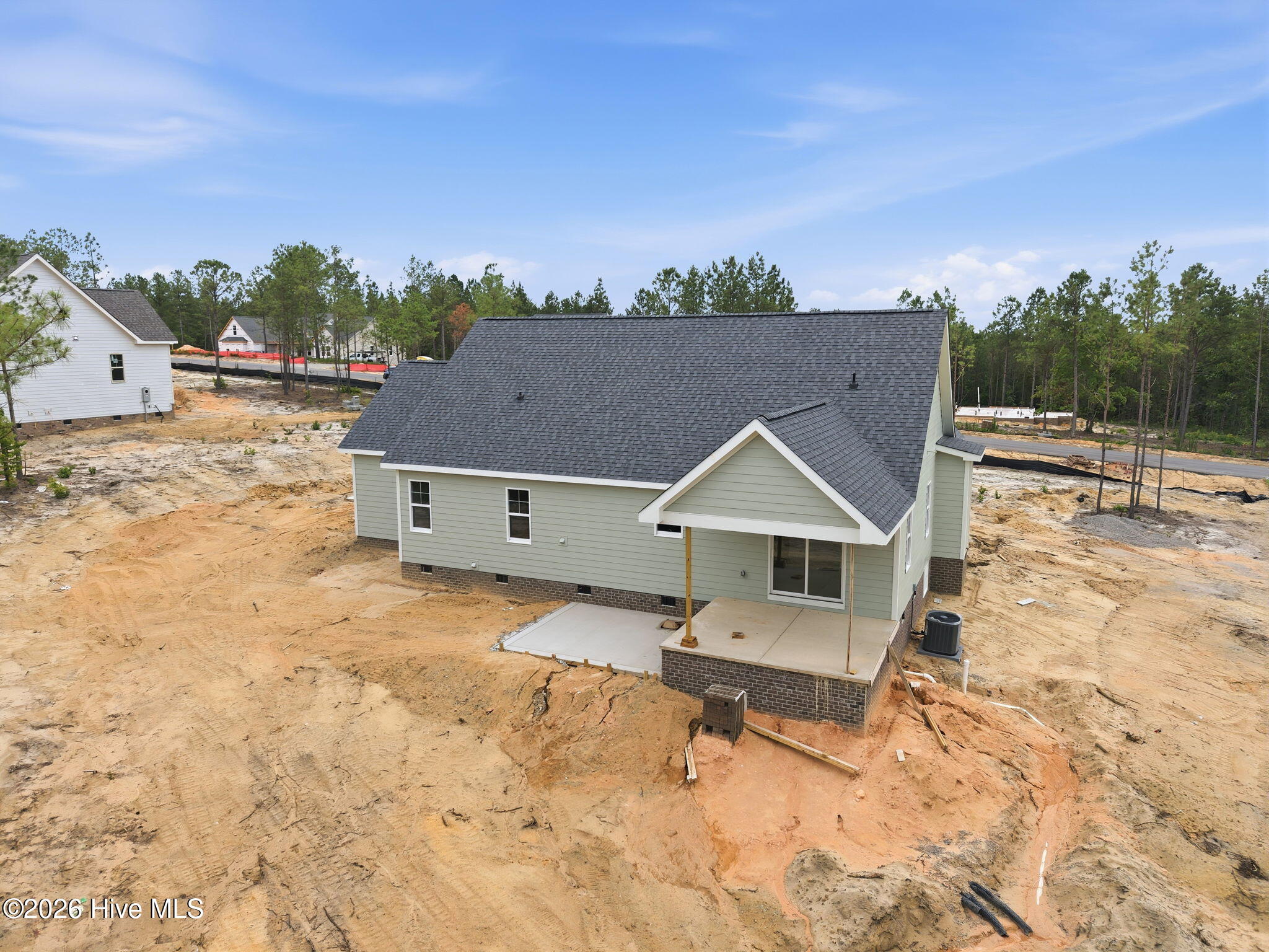 main property photo 16