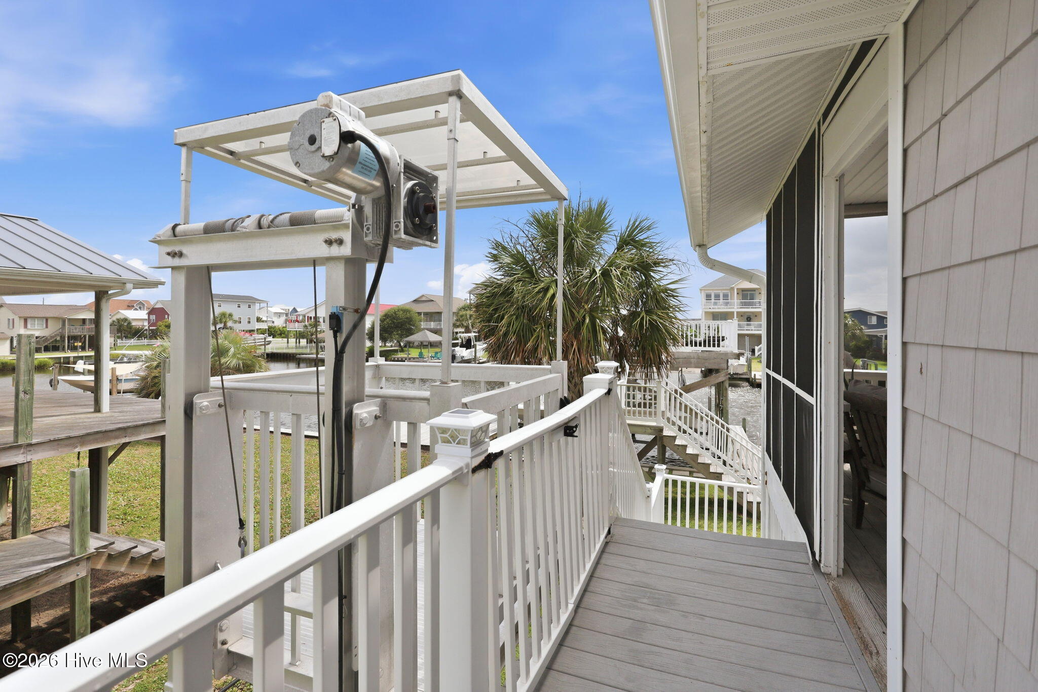 main property photo 34