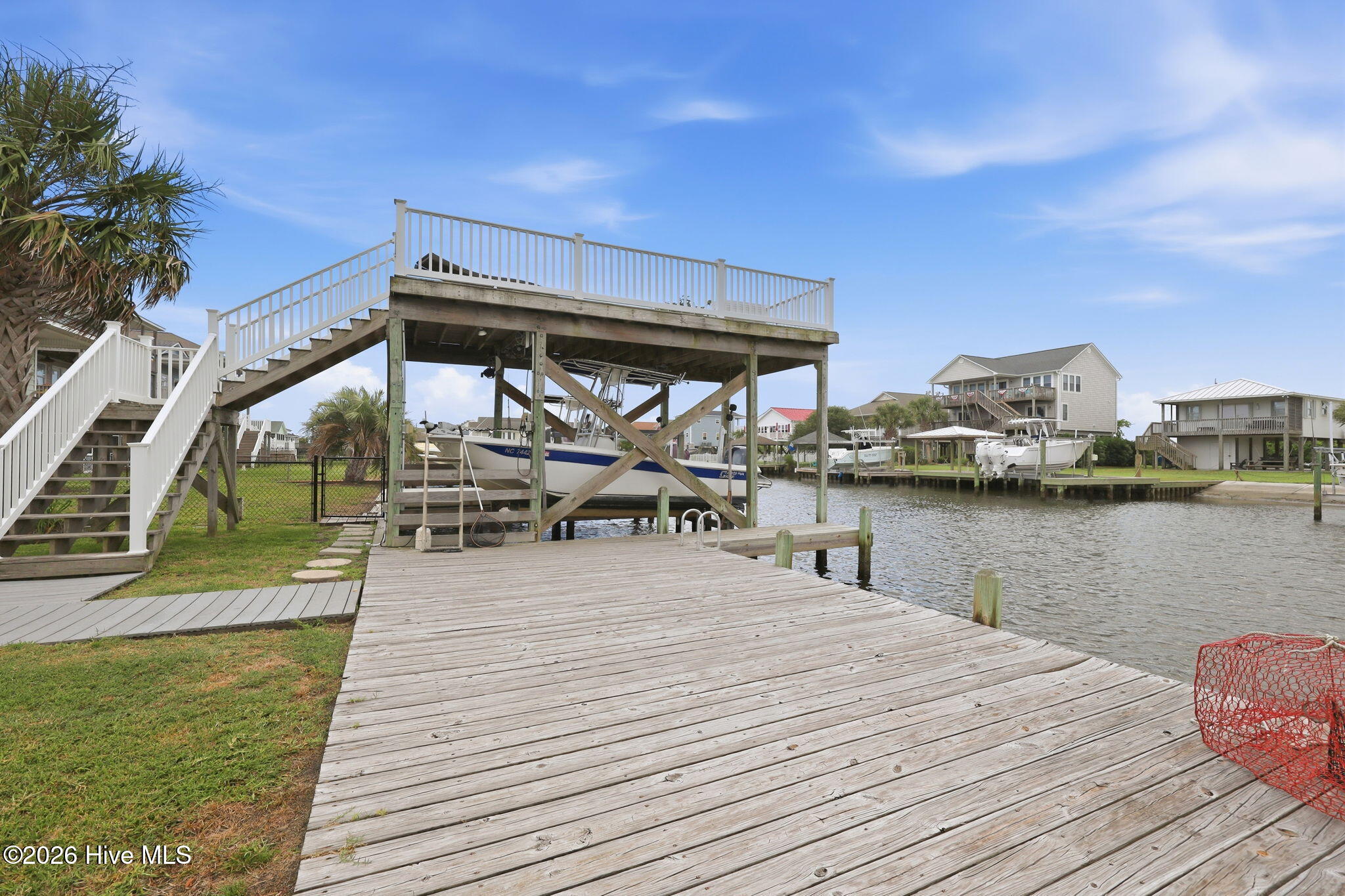 main property photo 37