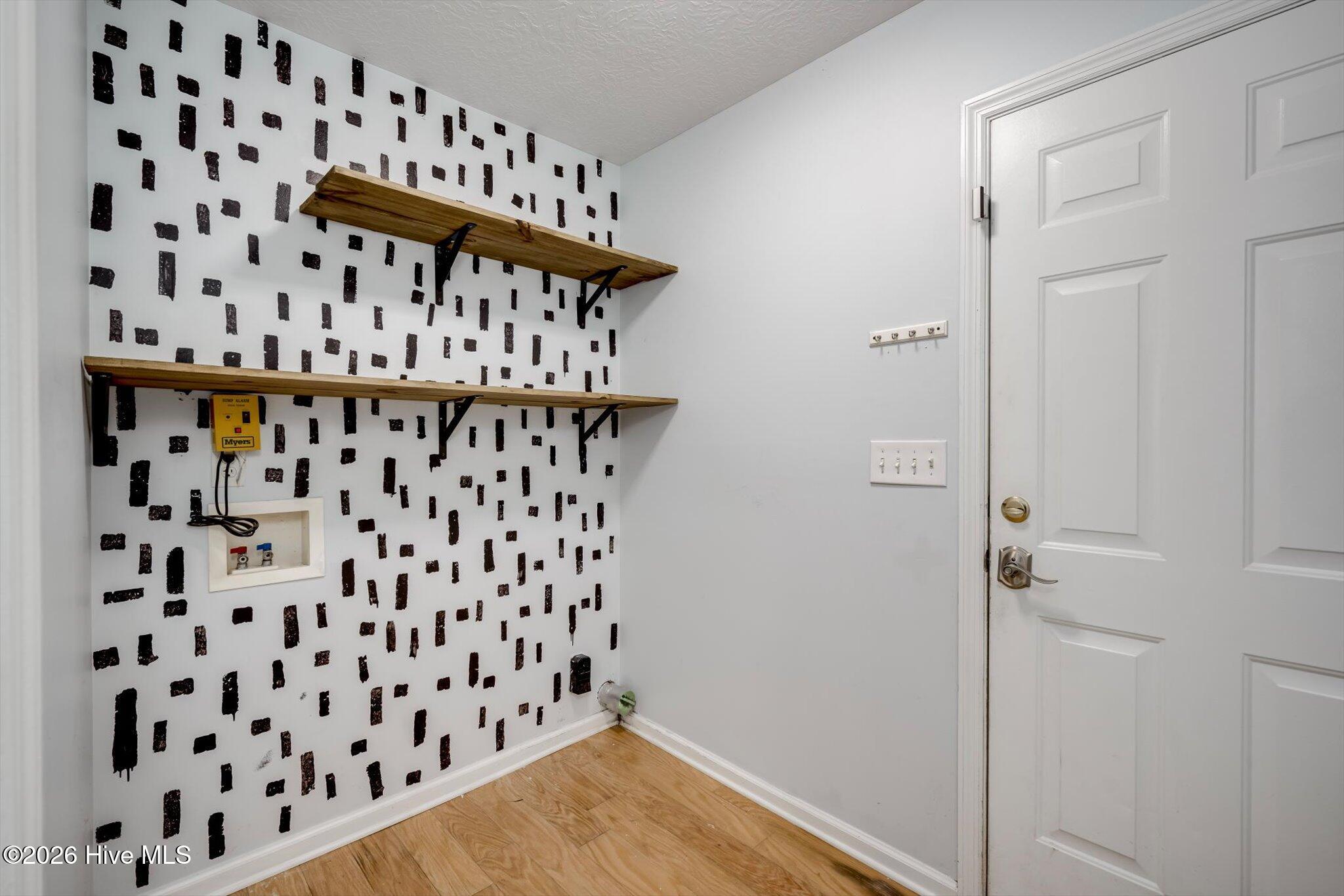 main property photo 7