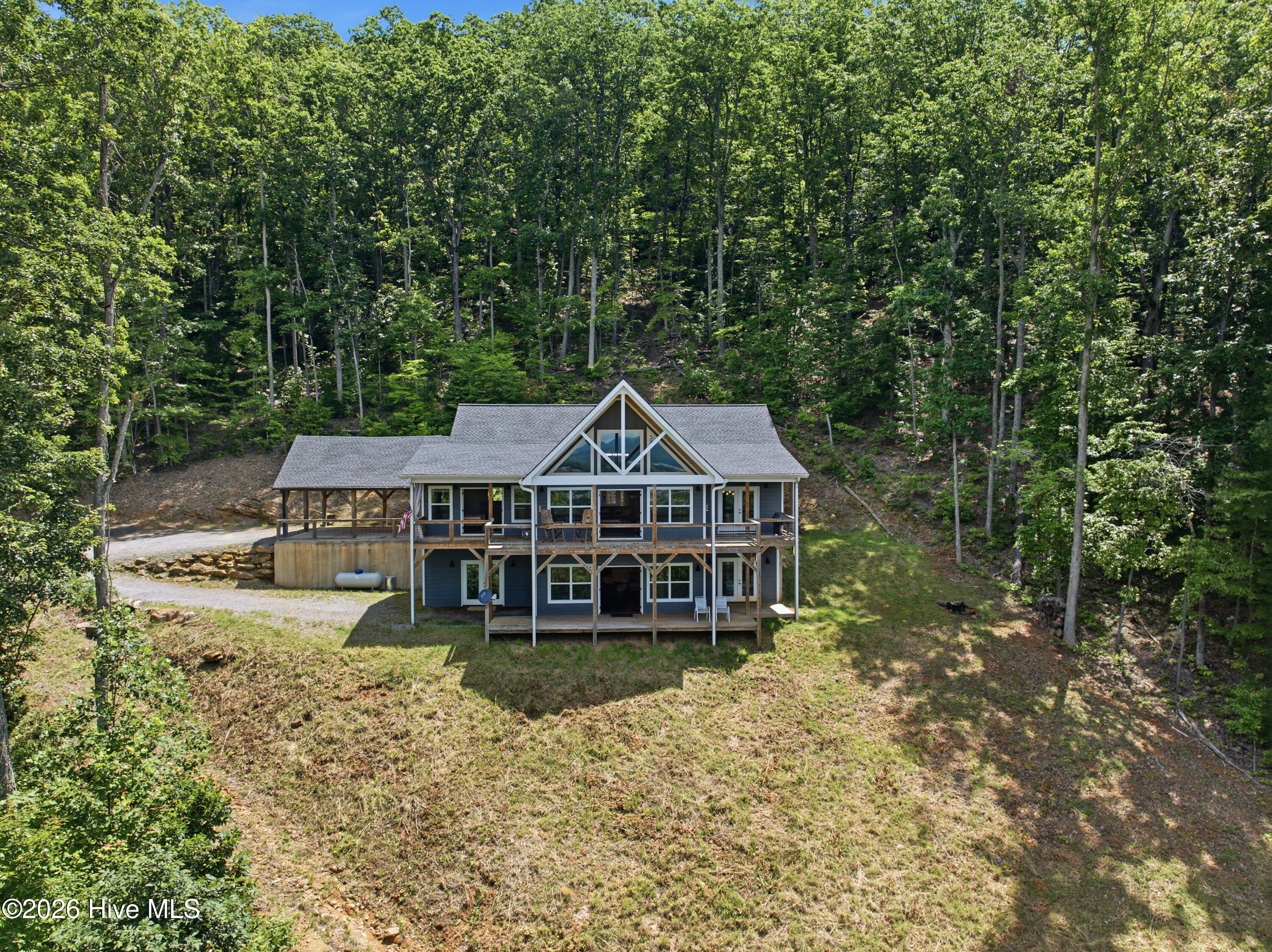 main property photo 5