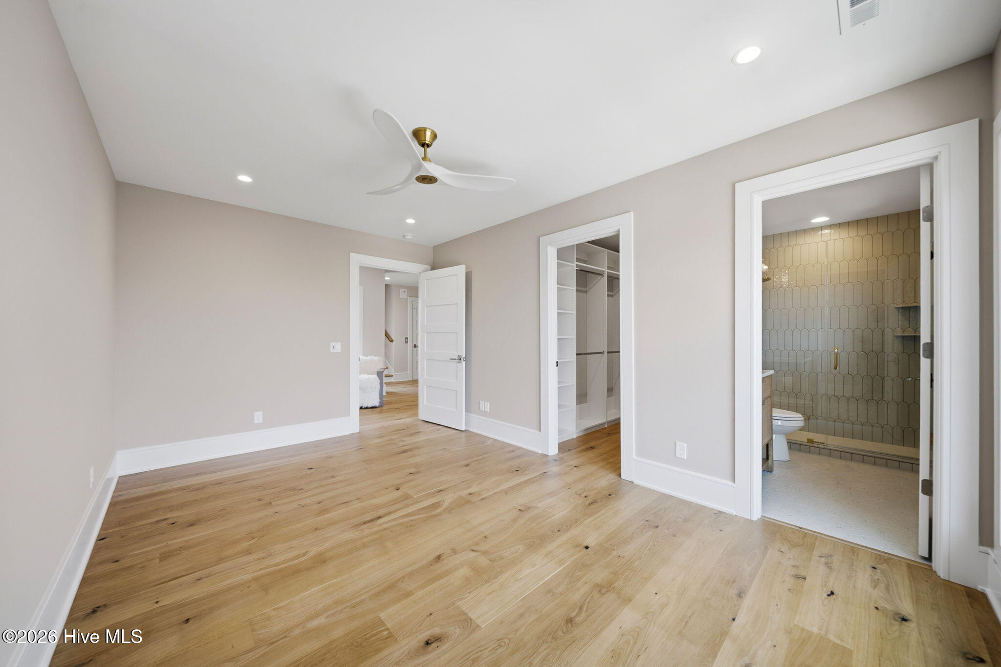 main property photo 90