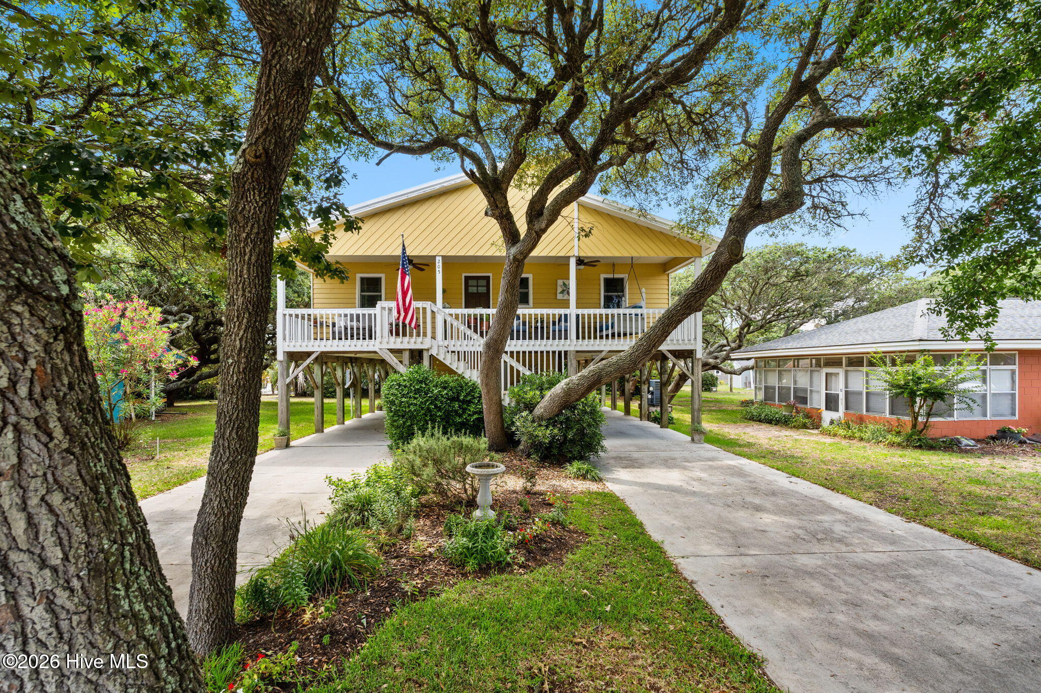 main property photo 7