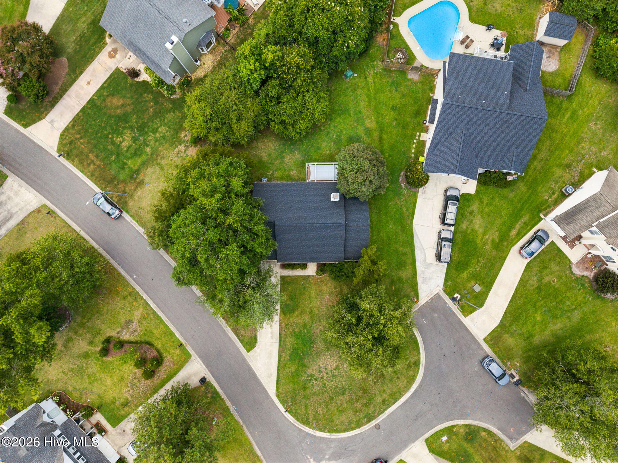 main property photo 33