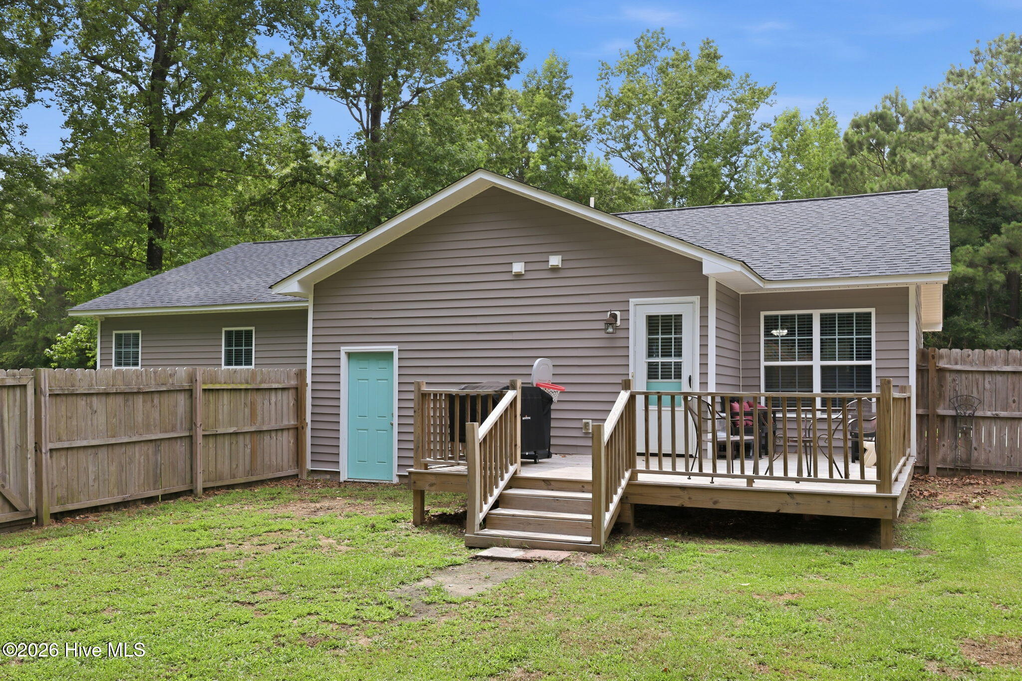 main property photo 5
