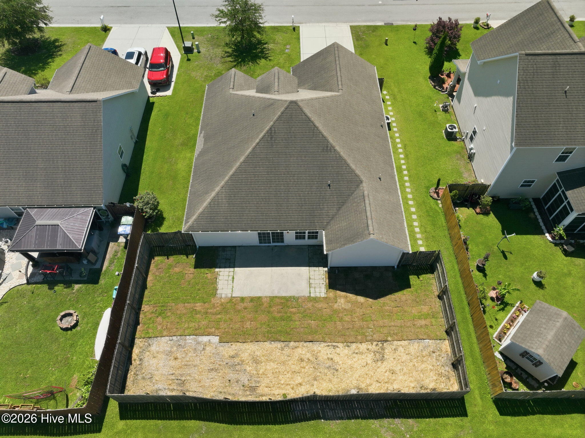 main property photo 12