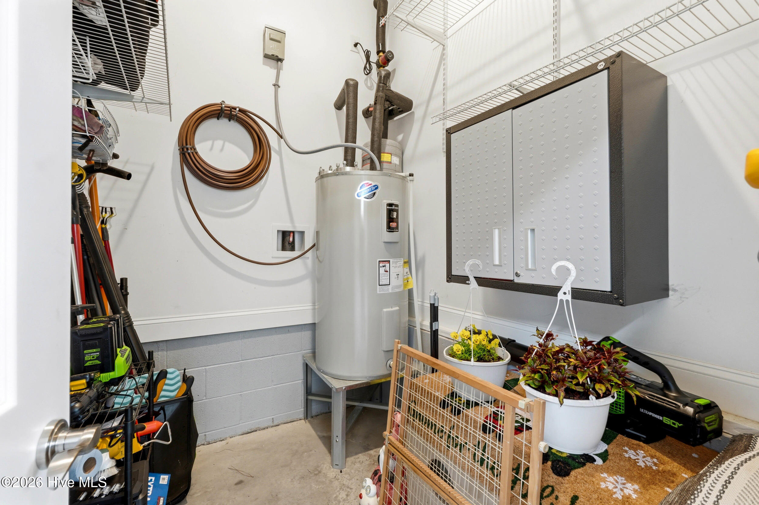 main property photo 76
